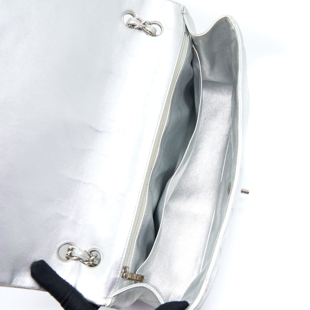 CHANEL MAXI CLASSIC SINGLE FLAP BAG LAMBSKIN SILVER SHW