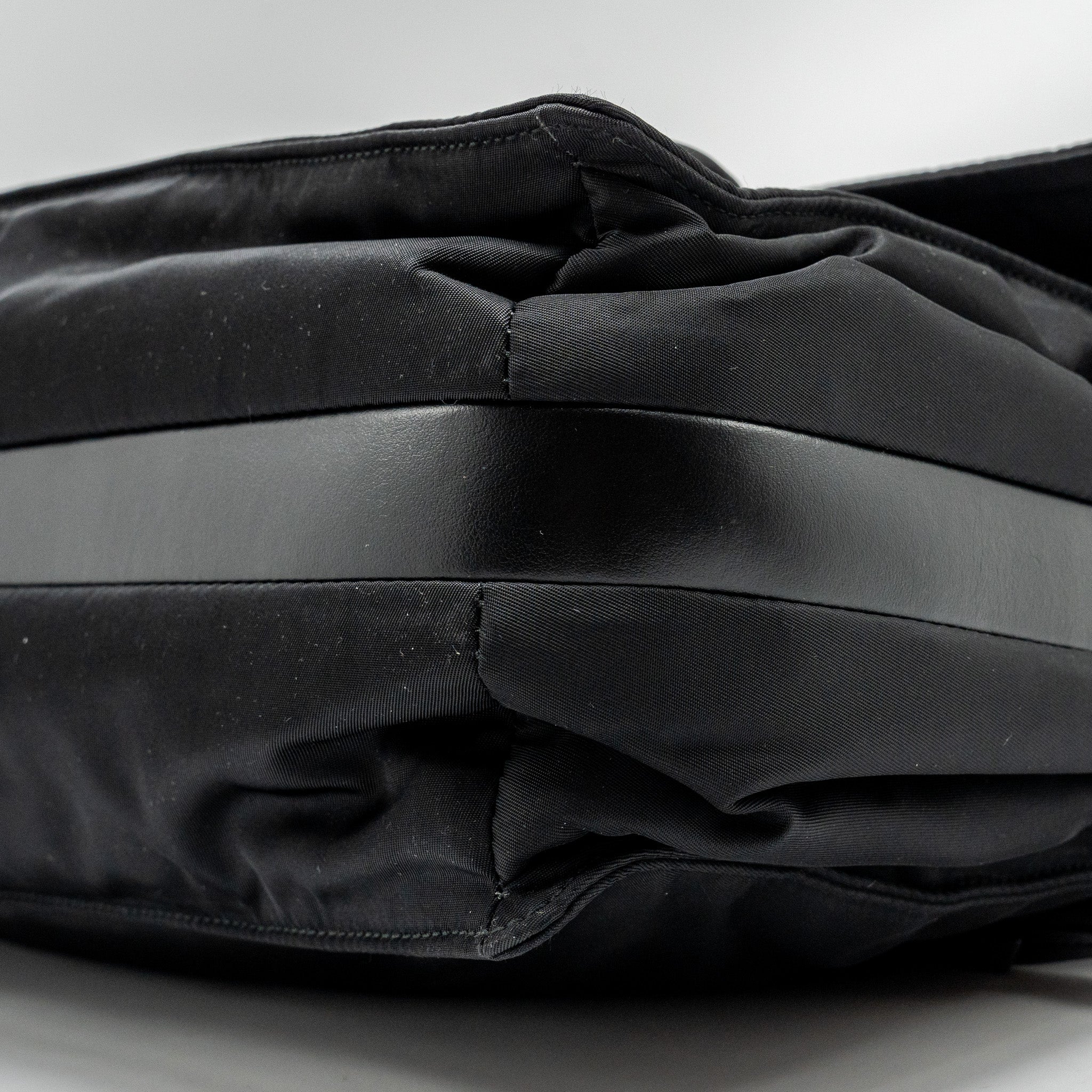 PRADA PADDED RE-NYLON SHOULDER BAG BLACK SHW