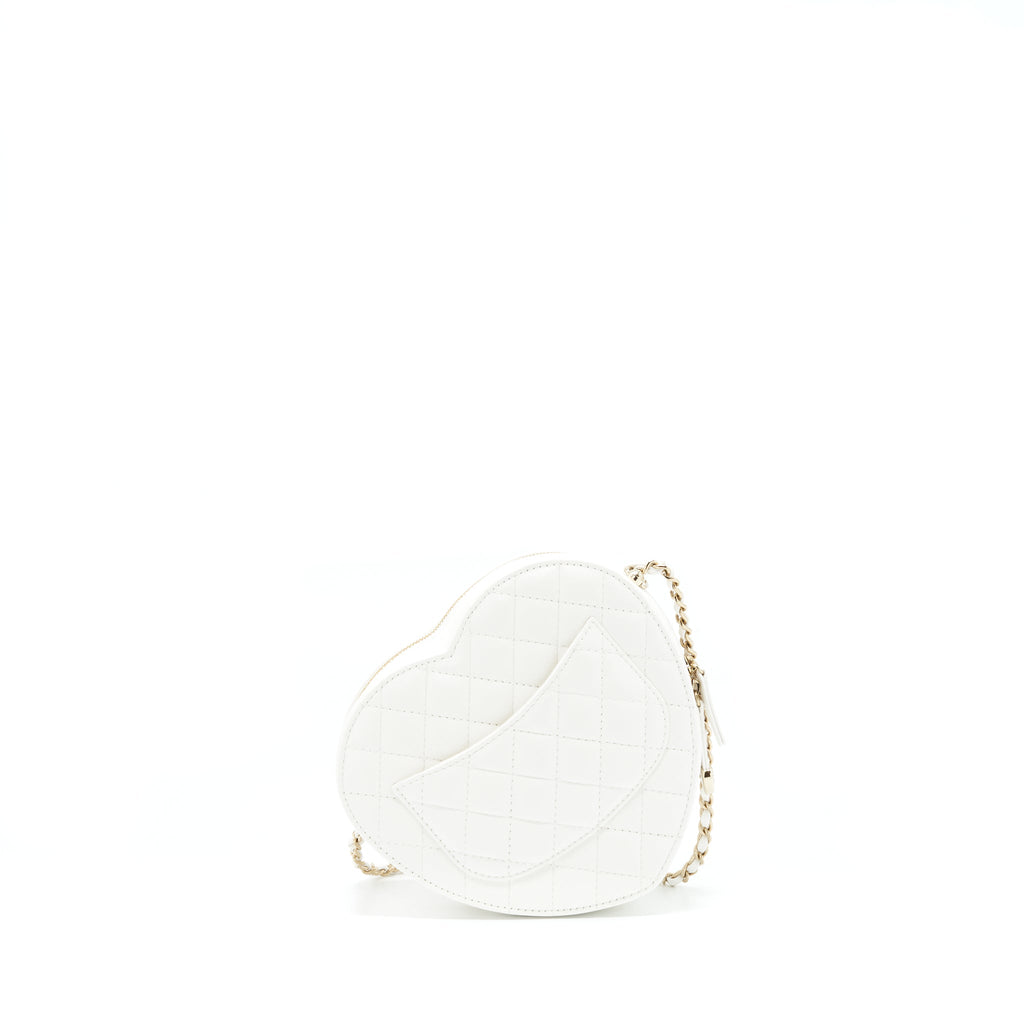 CHANEL 22S HEART BAG LAMBSKIN WHITE LGHW (MICROCHIP)