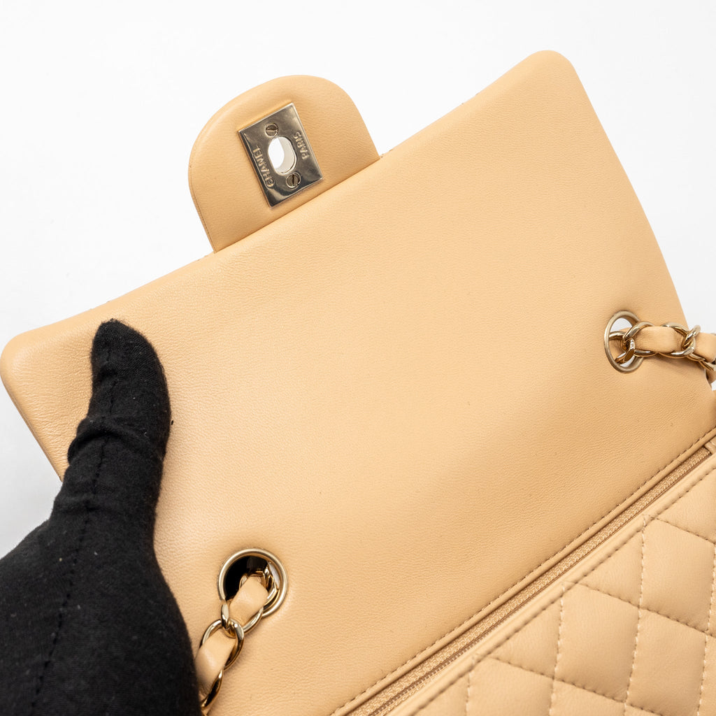 CHANEL 22C MINI RECTANGULAR FLAP BAG LAMBSKIN BEIGE LGHW (MICROCHIP)