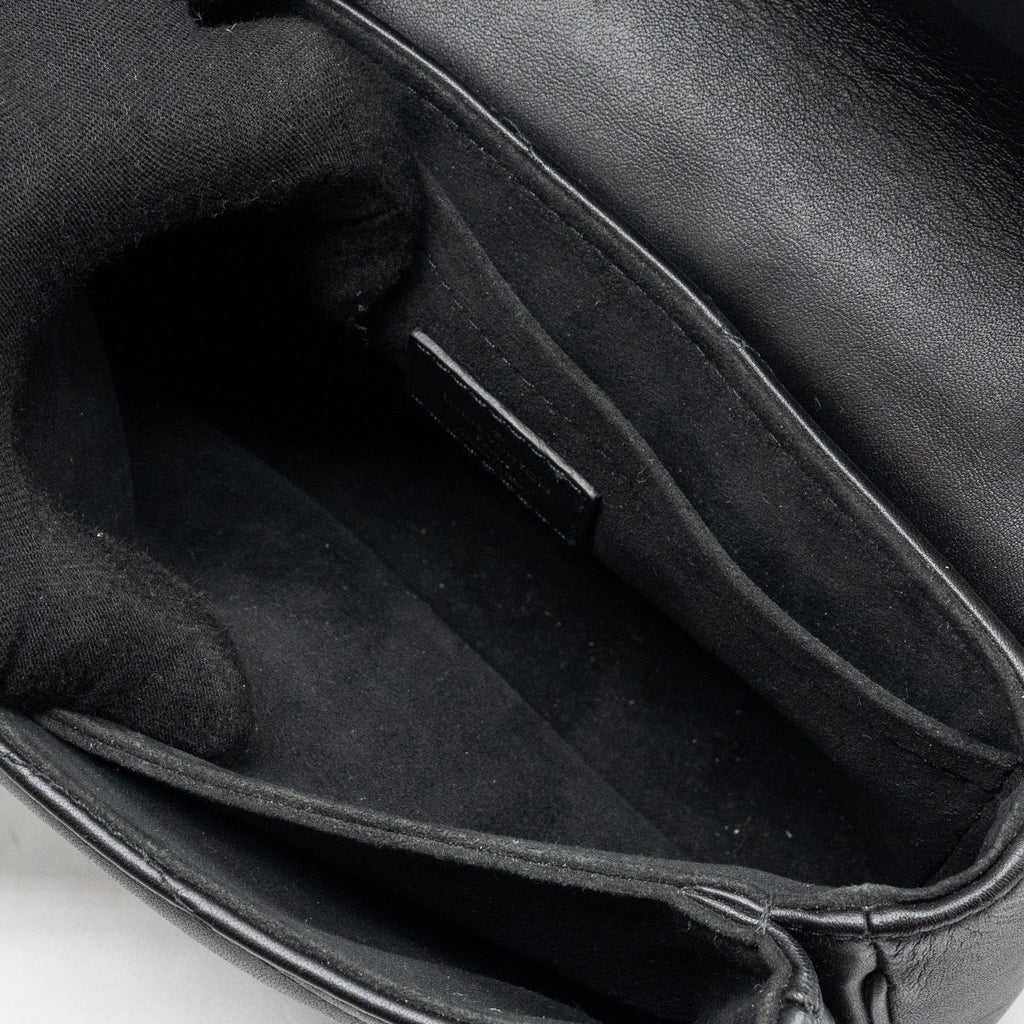 LOUIS VUITTON NEW WAVE PM CHAIN BAG CALFSKIN BLACK GHW (NEW VERSION)