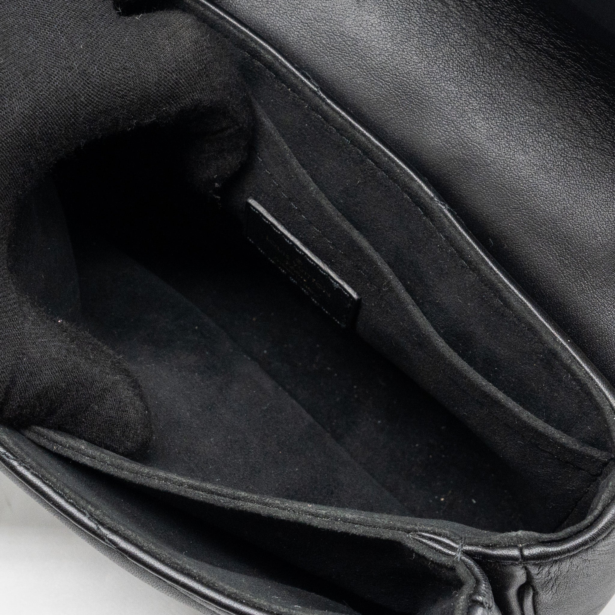 LOUIS VUITTON NEW WAVE PM CHAIN BAG CALFSKIN BLACK GHW (NEW VERSION)