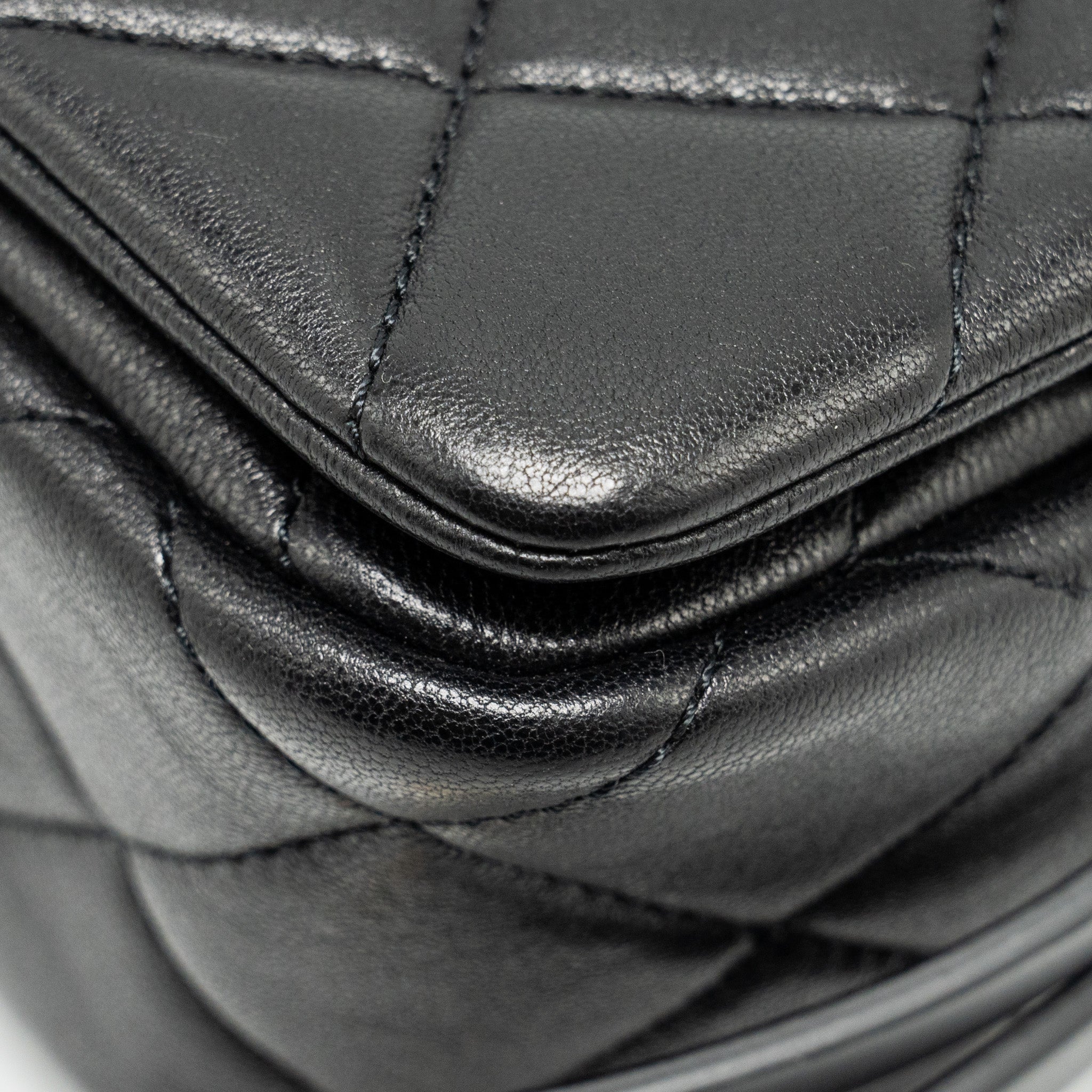 CHANEL 23B DETAIL CHAINS QUILTED FLAP BAG LAMBSKIN BLACK GHW(MICROCHIP)