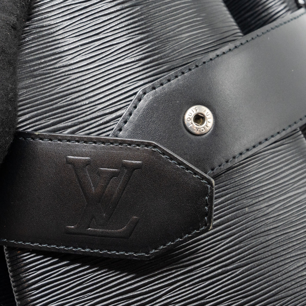 LOUIS VUITTON VINTAGE SAC SEAU BUCKET CROSSBODY BADGE EPI BLACK SHW