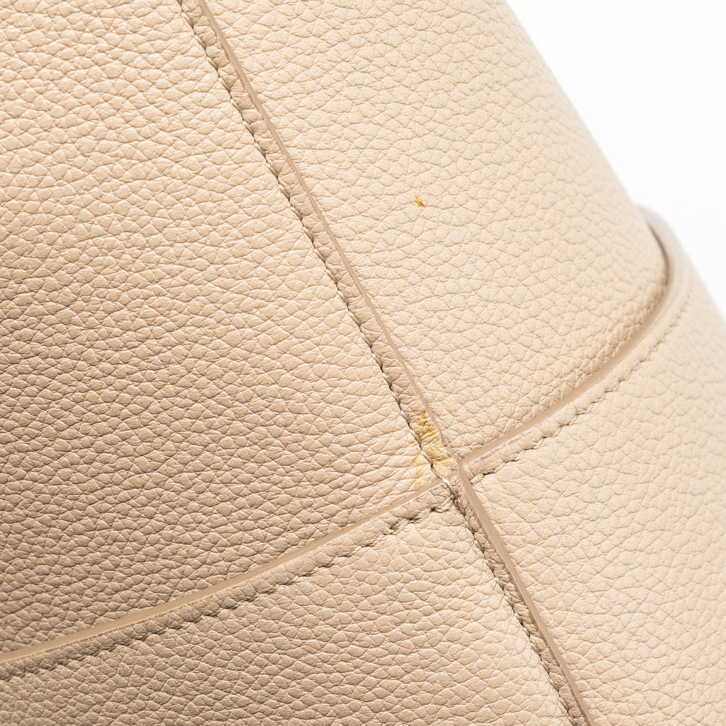 CELINE SANGLE BUCKET BAG CALFSKIN LIGHT GREY GHW