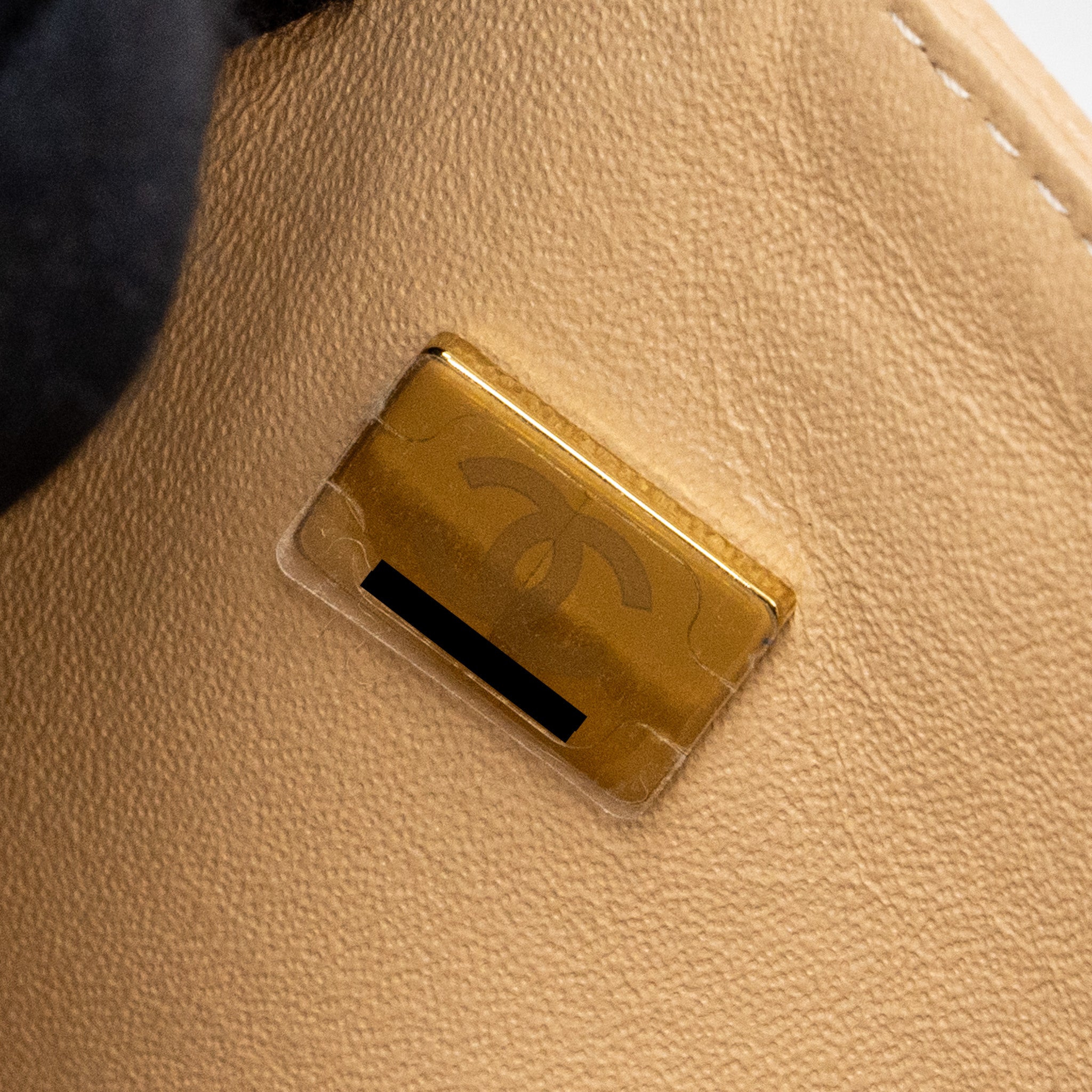 CHANEL MEDIUM CLASSIC DOUBLE FLAP BAG CAVIAR BEIGE GHW (MICROCHIP)