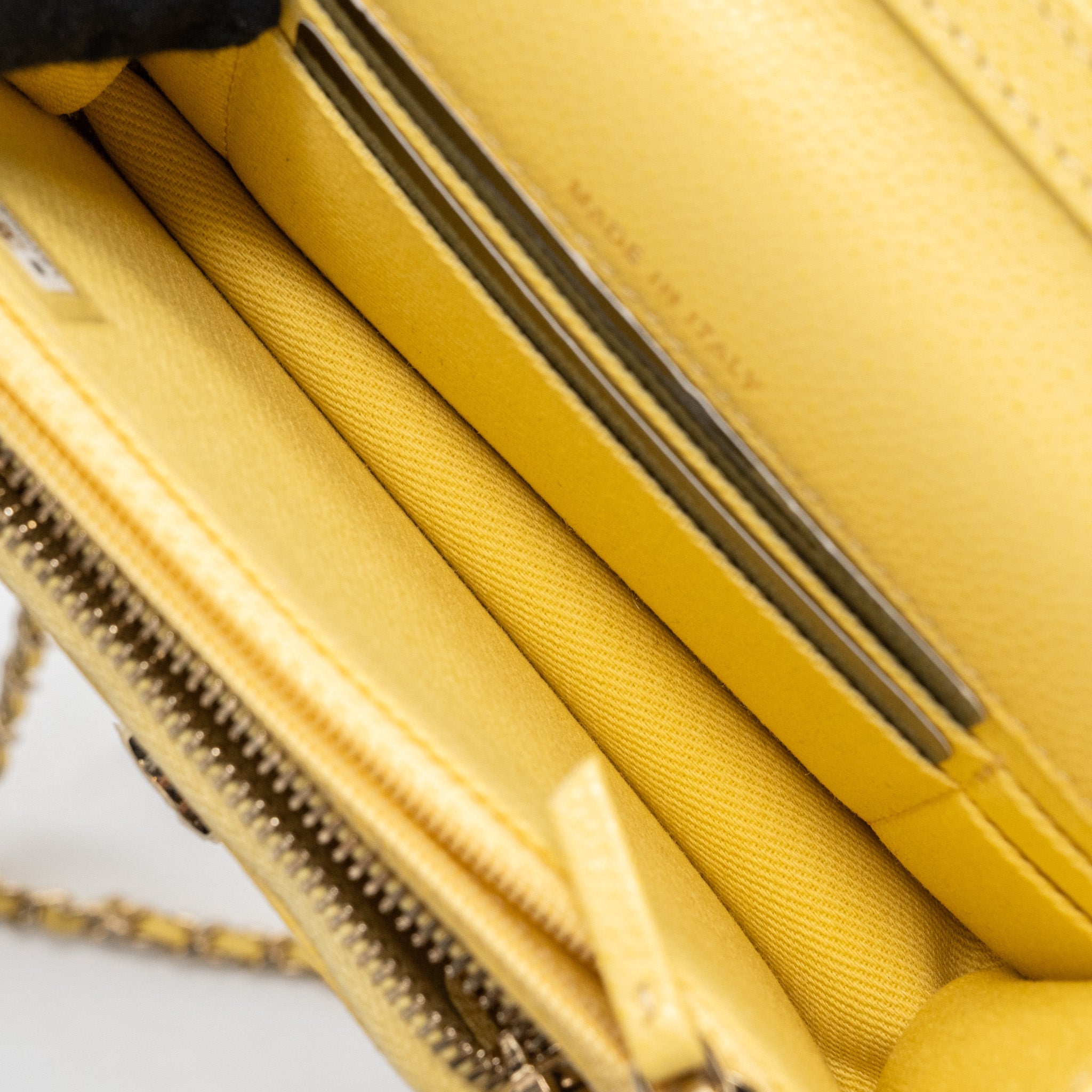 CHANEL MINI BUSINESS AFFINITY WALLET ON CHAIN CAVIAR YELLOW LGHW (MICROCHIP)