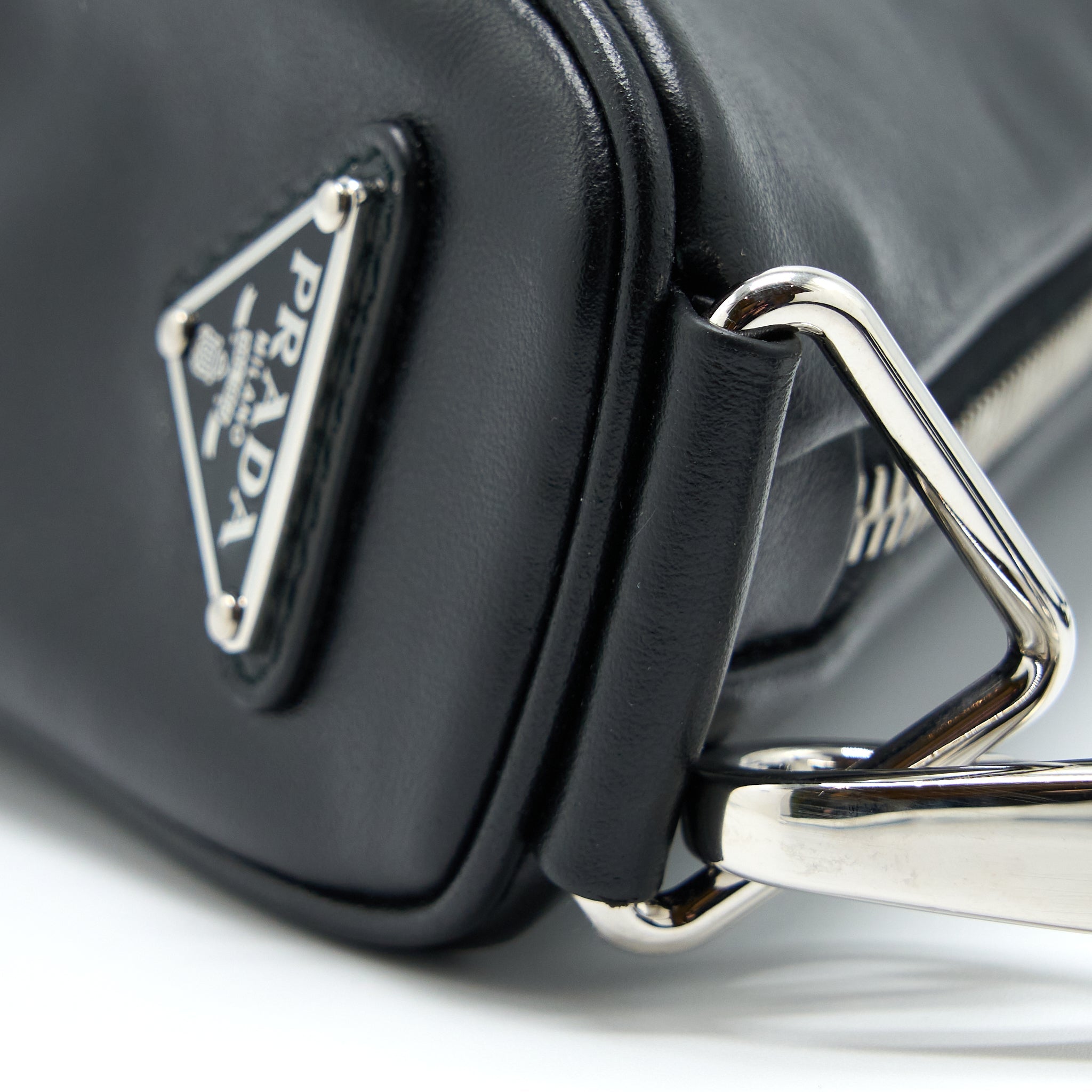 PRADA TRIANGLE SHOULDER BAG LEATHER BLACK SHW