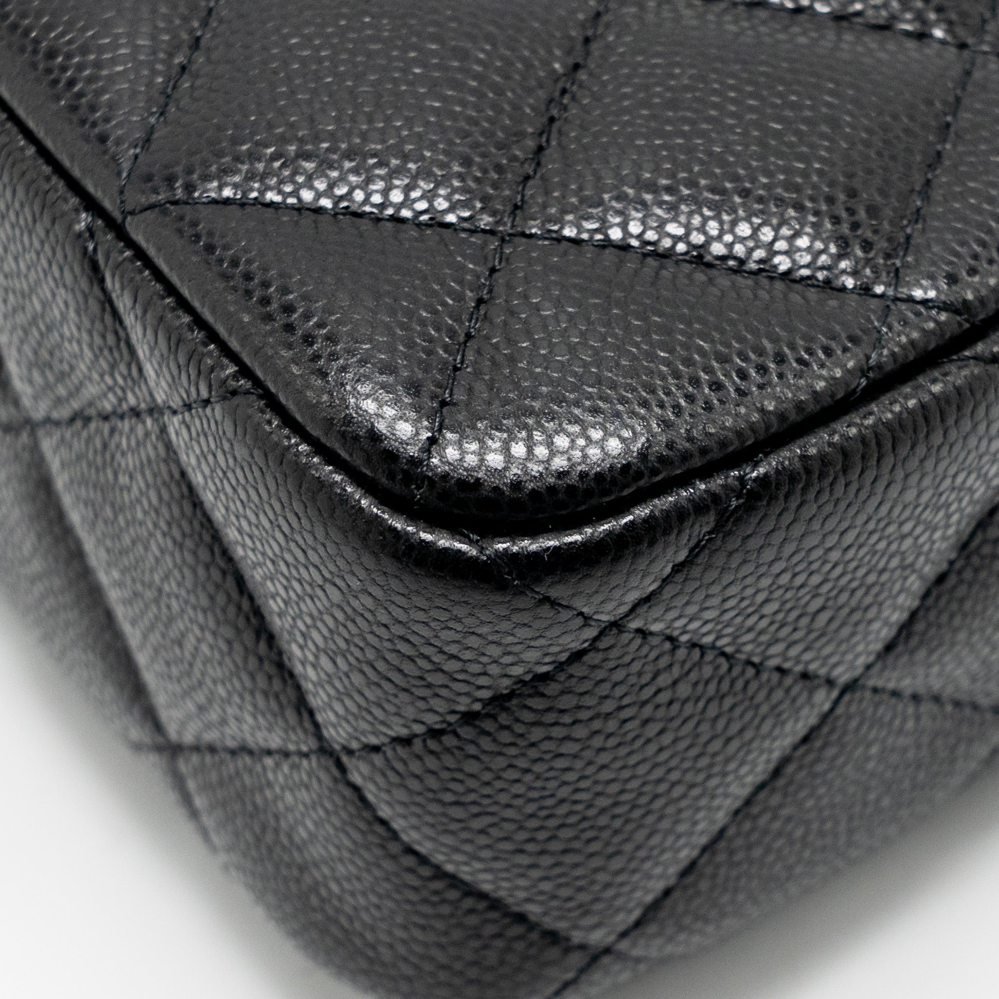 CHANEL CLUTCH BAG WITH CHAIN CAVIAR BLACK LGHW (MICROCHIP)