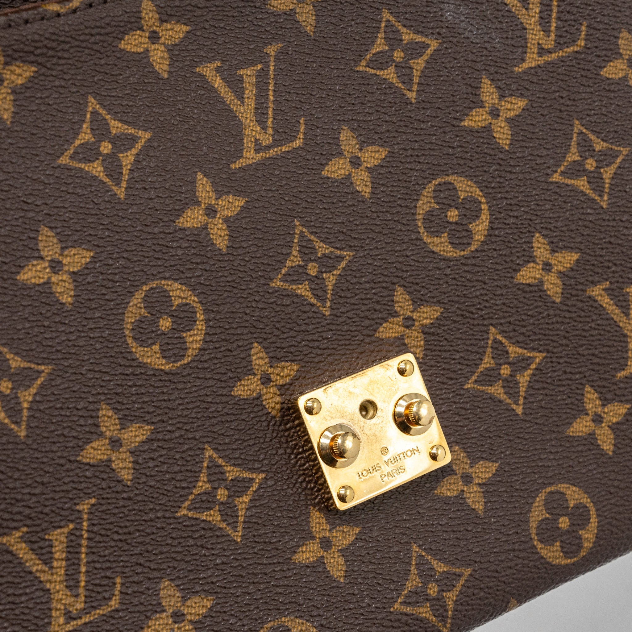 LOUIS VUITTON POCHETTE MÉTIS MONOGRAM CANVAS GHW