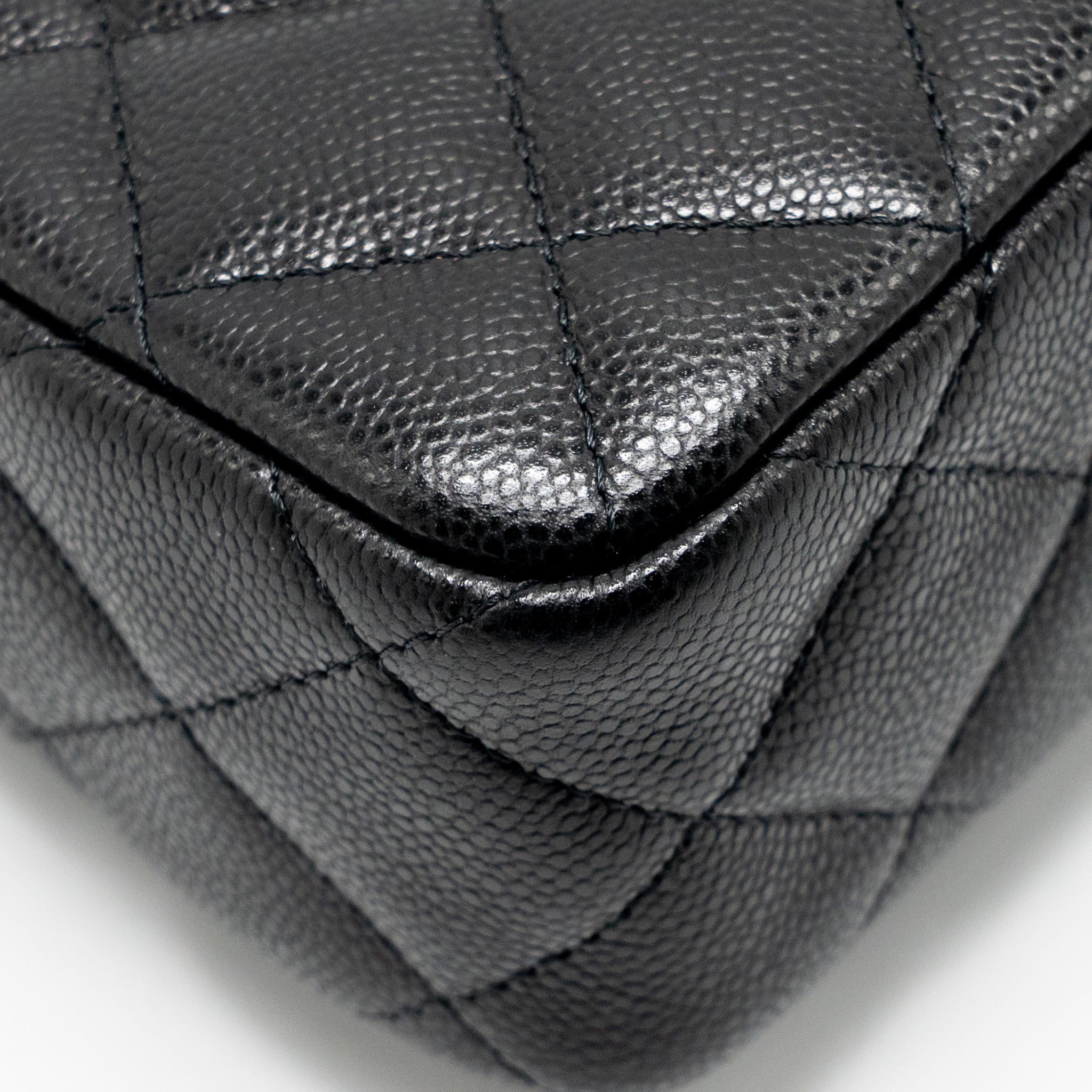 CHANEL CLUTCH BAG WITH CHAIN CAVIAR BLACK LGHW (MICROCHIP)