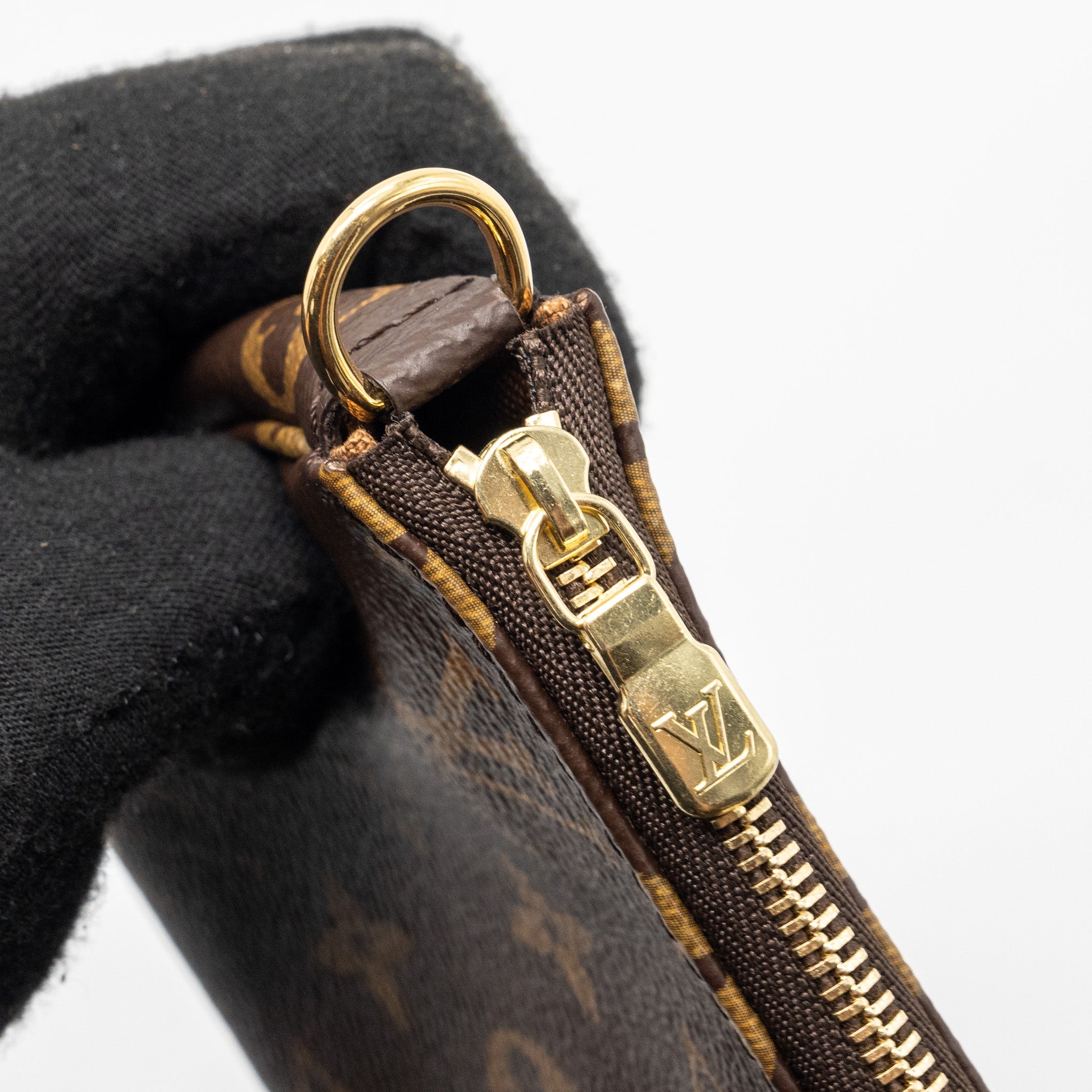 LOUIS VUITTON POCHETTE ACCESSORIES MONOGRAM CANVAS GHW