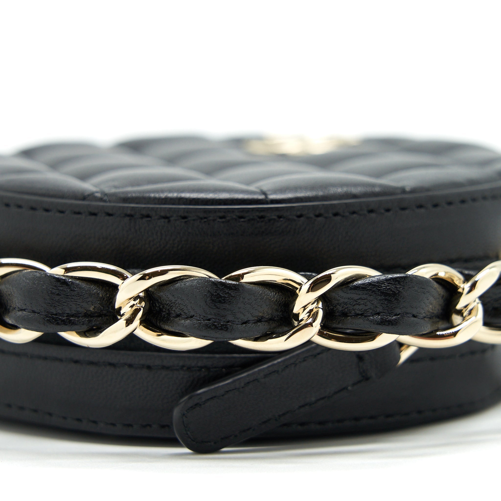 CHANEL ROUND CLUTCH WITH CHAIN LAMBSKIN BLACK LGHW