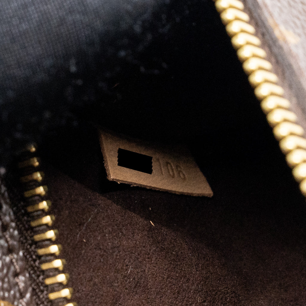 LOUIS VUITTON POCHETTE MÉTIS MONOGRAM CANVAS GHW