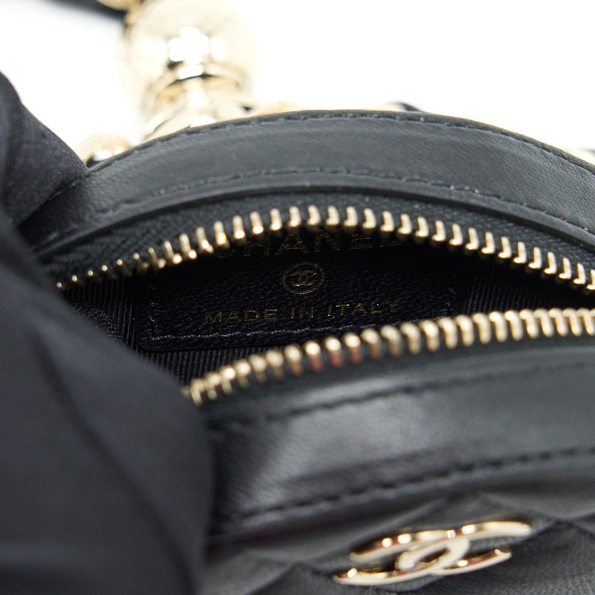 CHANEL ROUND CLUTCH WITH CHAIN LAMBSKIN BLACK LGHW