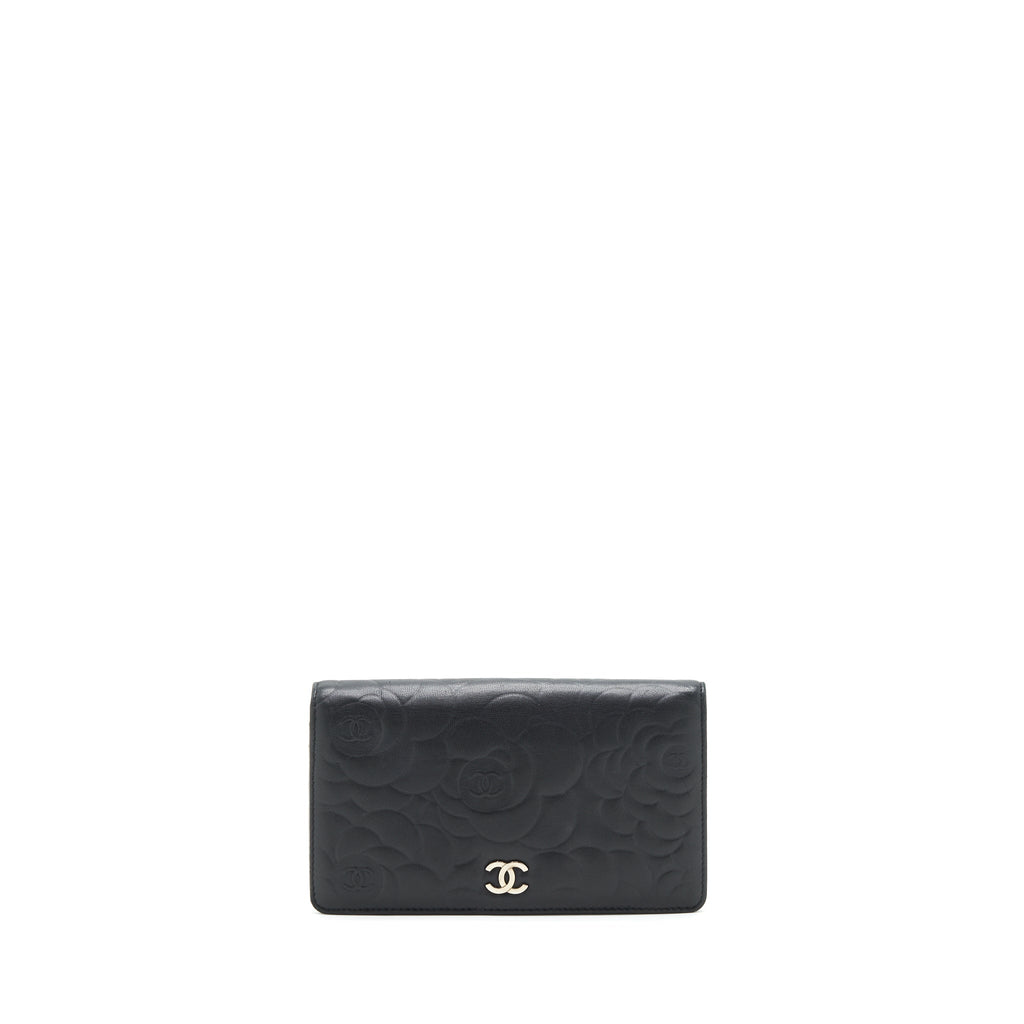 CHANEL CAMELLIA FOLD LONG WALLET LAMBSKIN BLACK / SILVER SHW