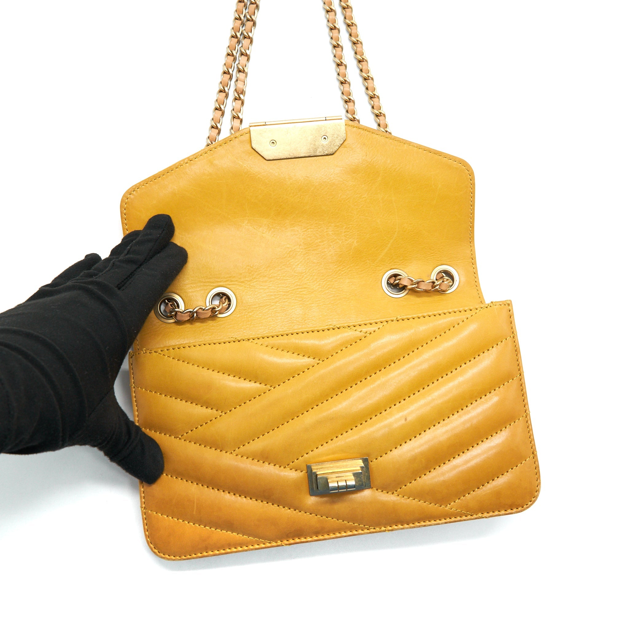 CHANEL CHEVRON ENVELOPE FLAP BAG WITH CHAIN IN YELLOW GHW