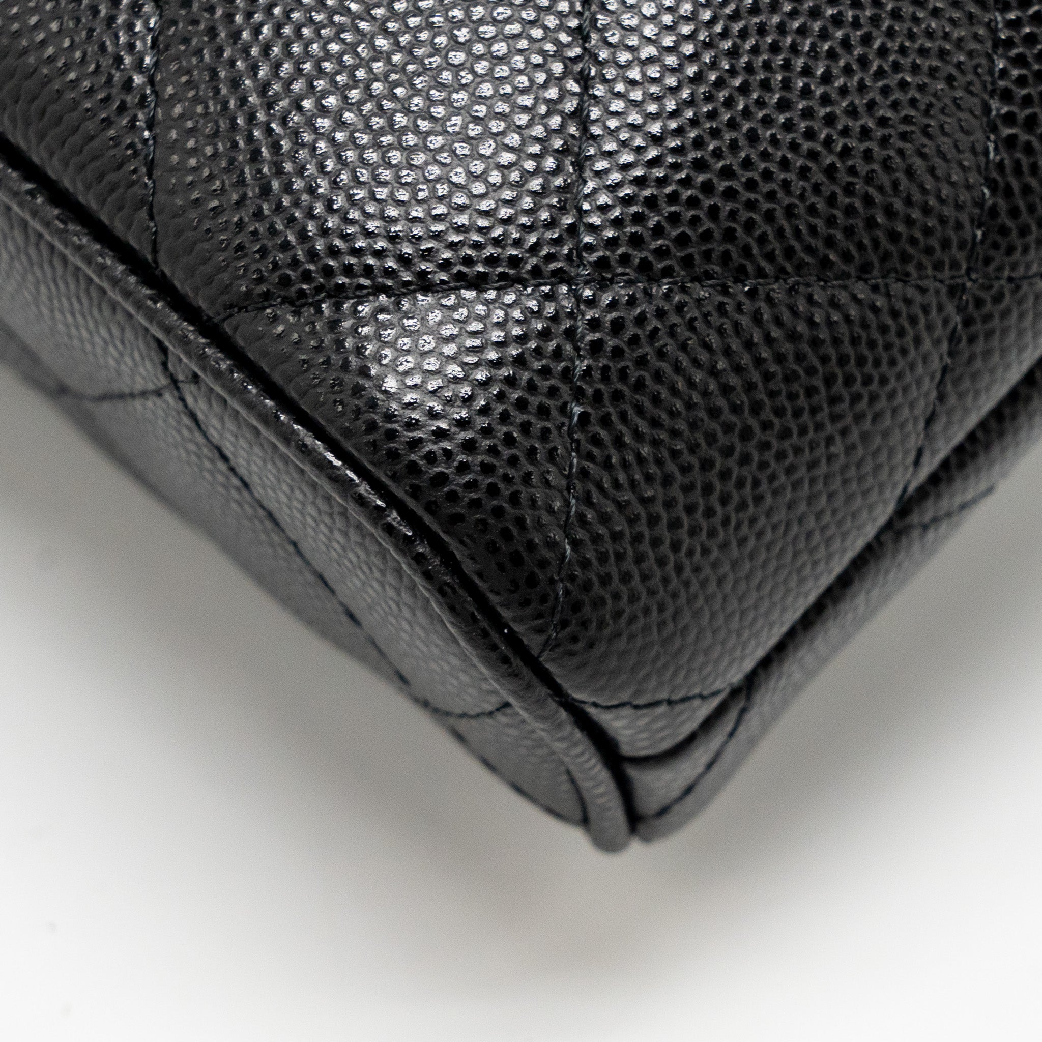CHANEL FOLD FLAP VANITY CLUTCH WITH CHAIN CAVIAR BLACK GHW (MICROCHIP)