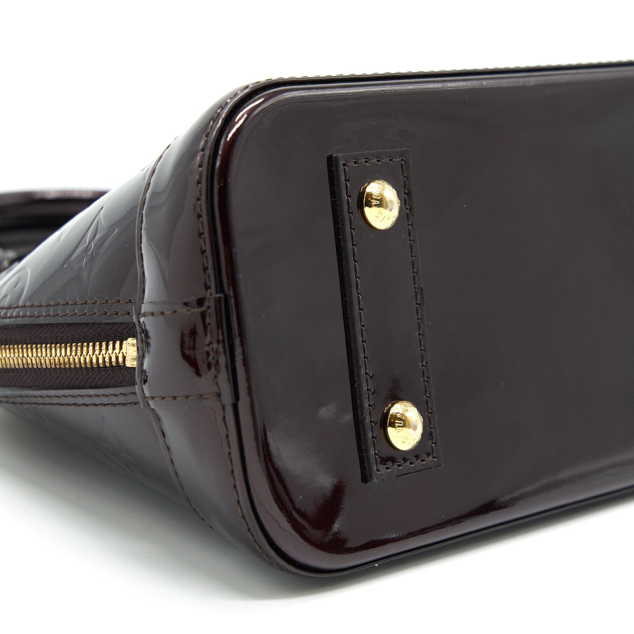 LOUIS VUITTON ALMA BB MONOGRAM VERNIS LEATHER AMARANTE