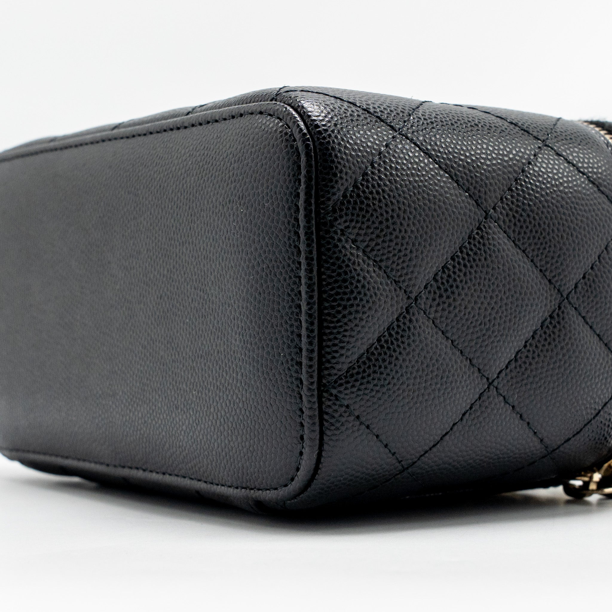 CHANEL LONG VANITY CASE CAVIAR BLACK LGHW