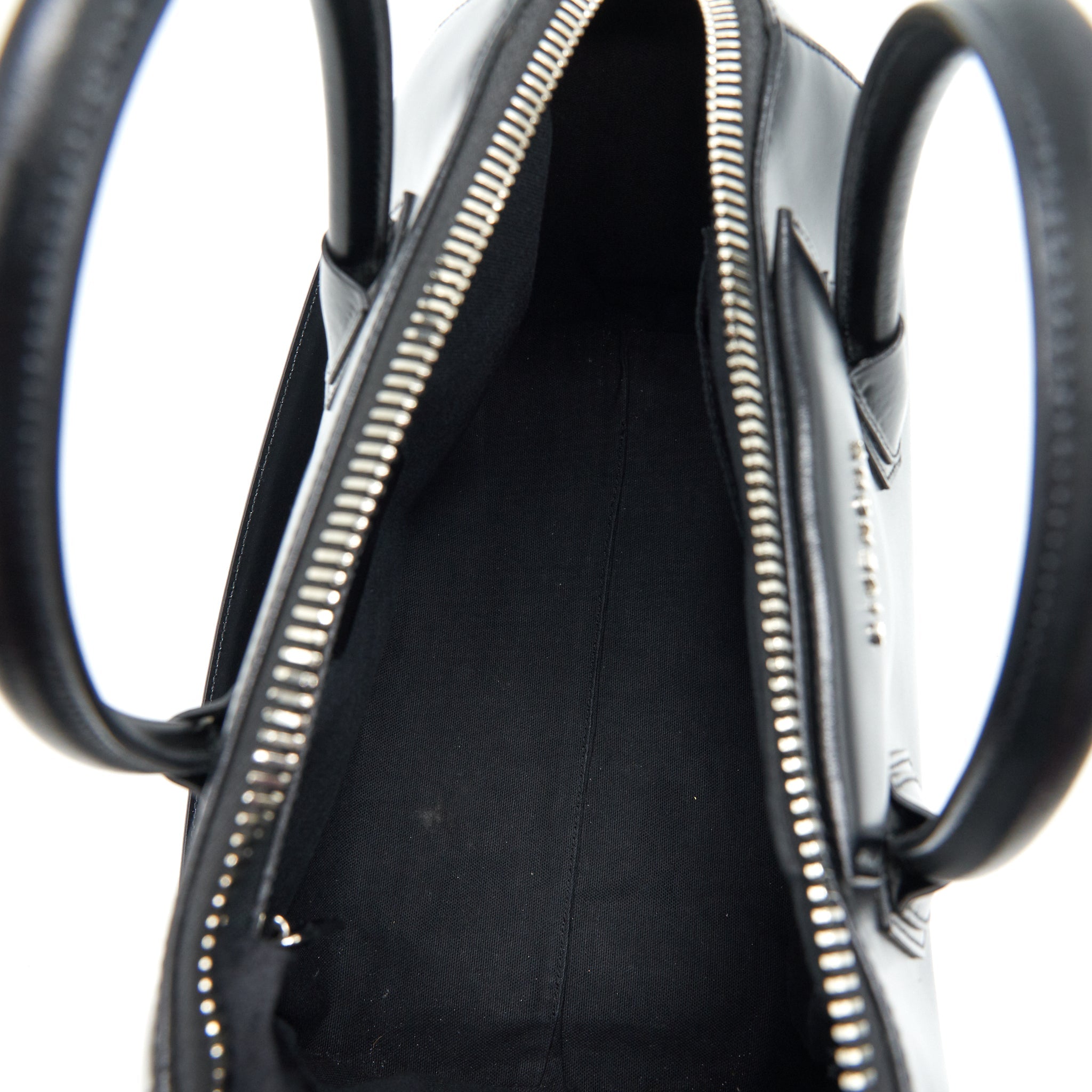GIVENCHY ANTIGONA MEDIUM BLACK