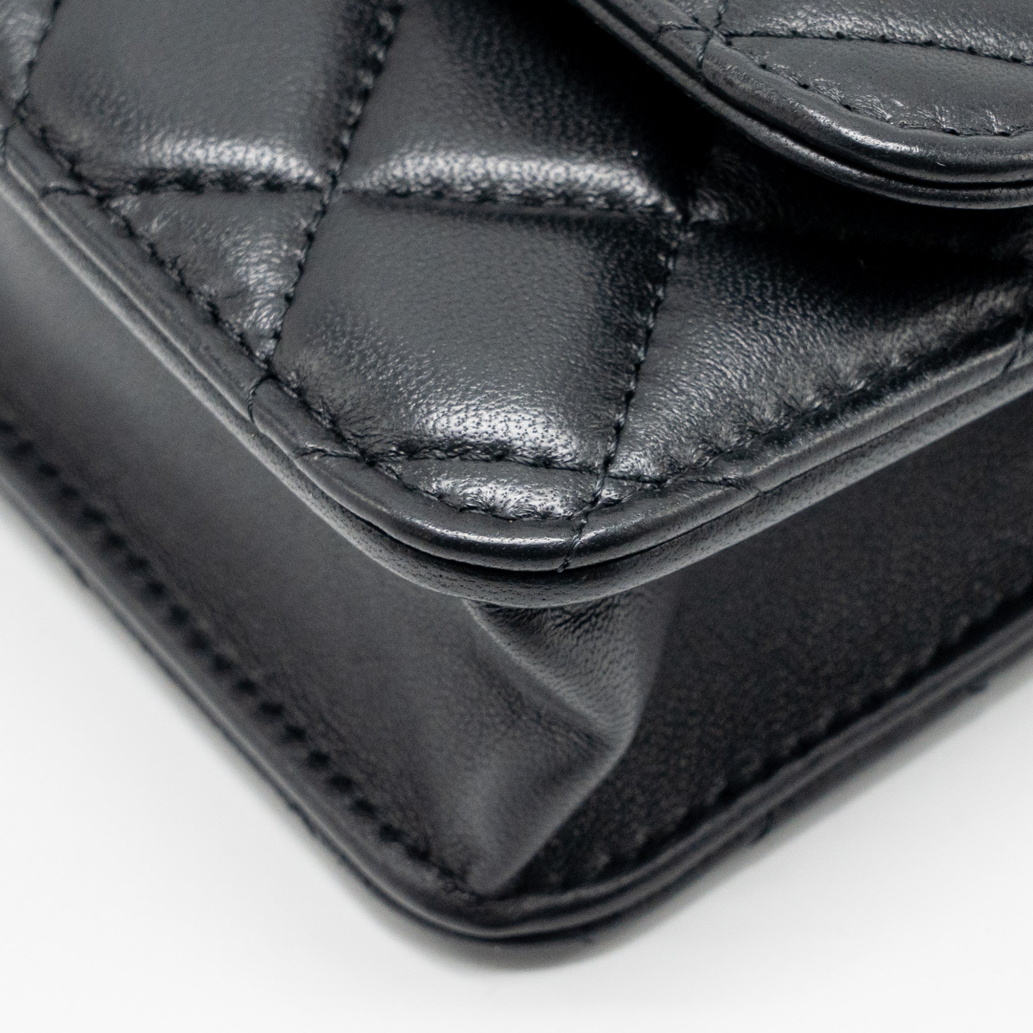 CHANEL PEARL CRUSH MINI FLAP WALLET ON CHAIN LAMBSKIN BLACK GHW (MICROCHIP)