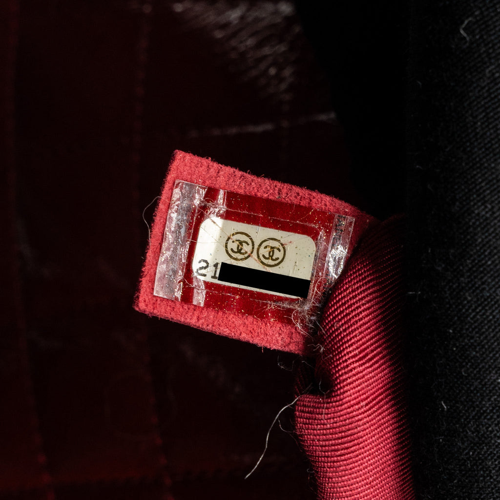 CHANEL SEASONAL FLAP BAG PATENT GOATSKIN/LAMBSKIN RED GHW