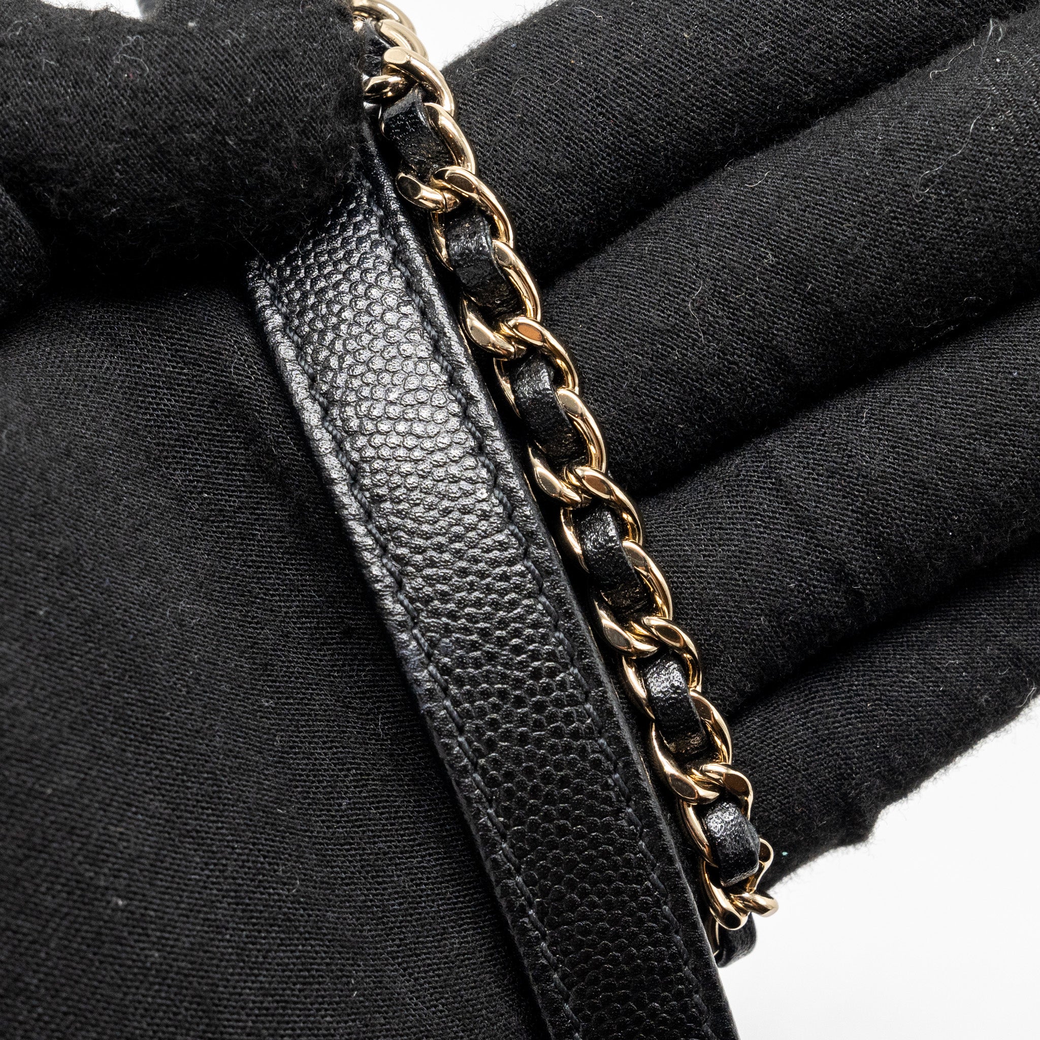CHANEL SMALL COCO HANDLE CAVIAR BLACK LGHW (MICROCHIP)