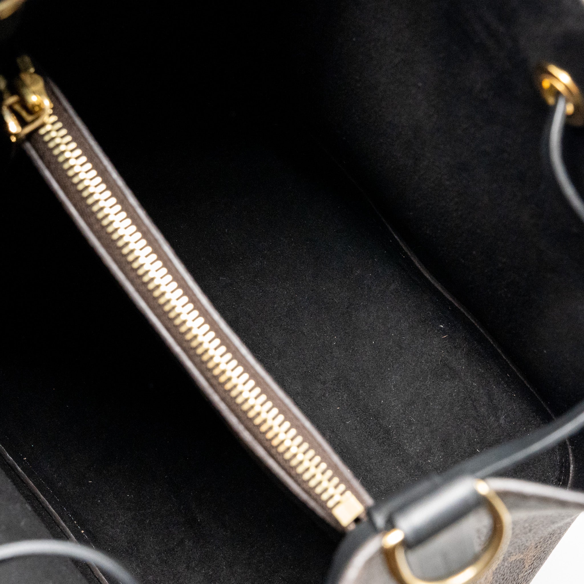 LOUIS VUITTON NEO NOE MONOGRAM CANVAS BLACK GHW