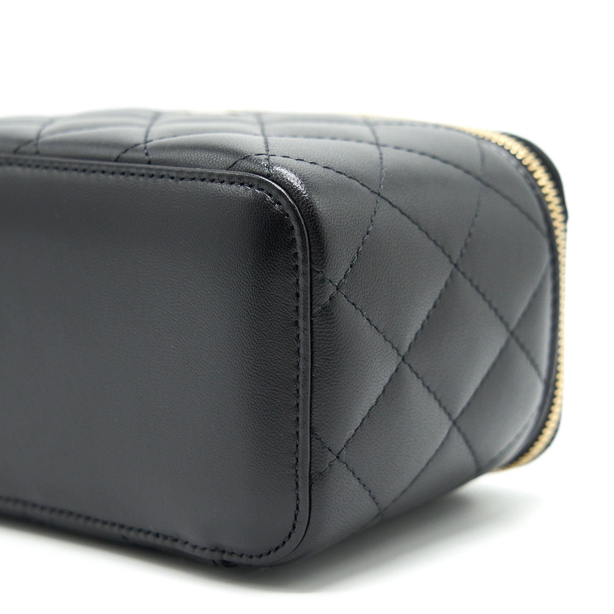 CHANEL LONG VANITY WITH CHAIN LAMBSKIN BLACK LGHW
