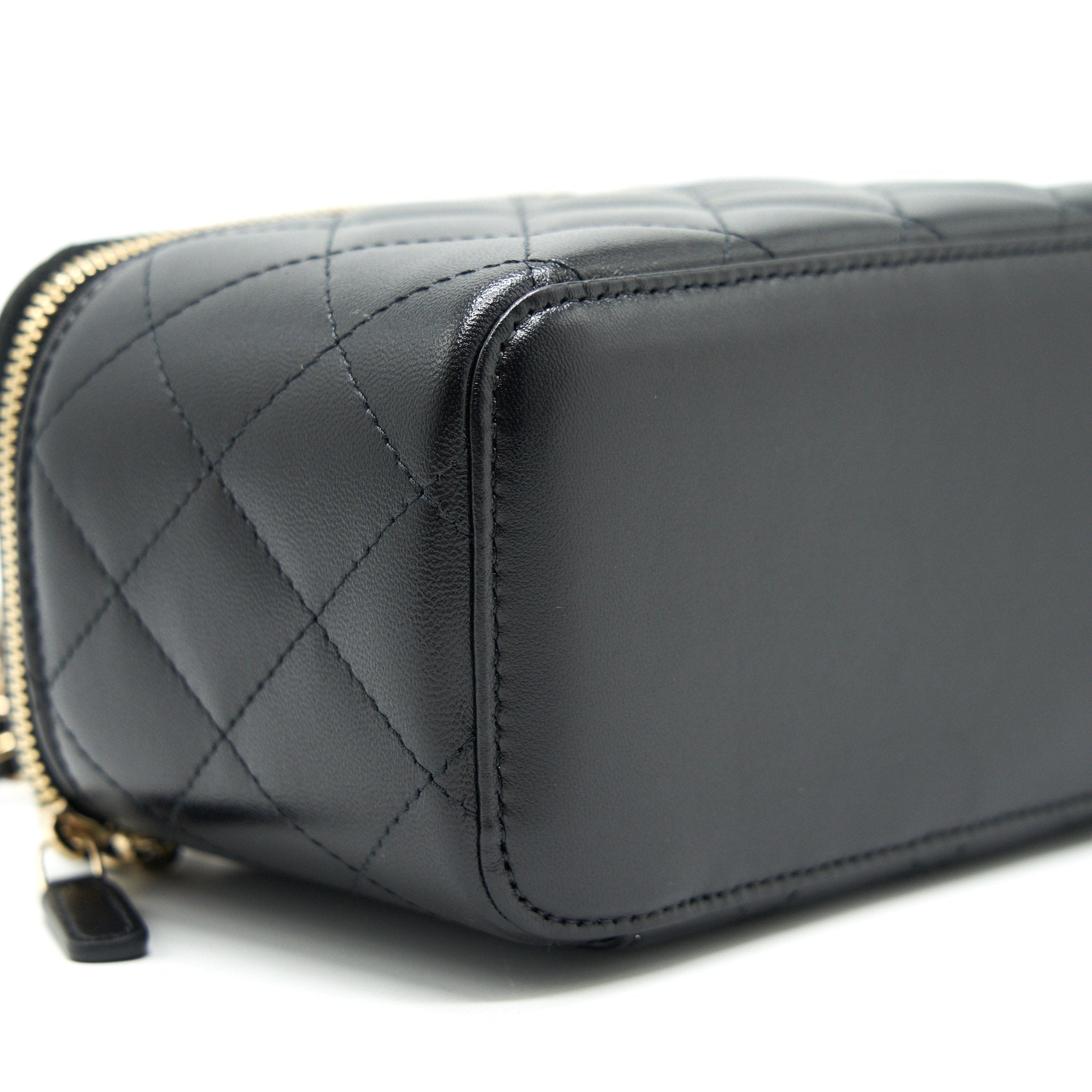 CHANEL LONG VANITY WITH CHAIN LAMBSKIN BLACK LGHW