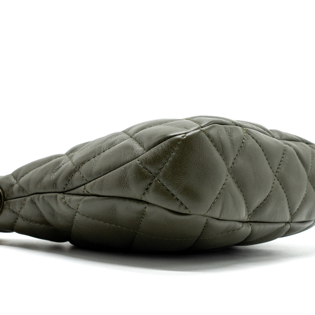 CHANEL 22K HOBO BAG LAMBSKIN GREEN GHW (MICROCHIP)