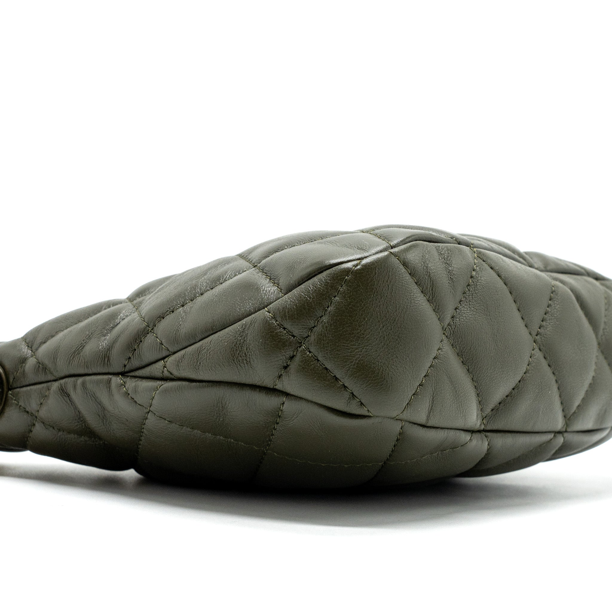 CHANEL 22K HOBO BAG LAMBSKIN GREEN GHW (MICROCHIP)