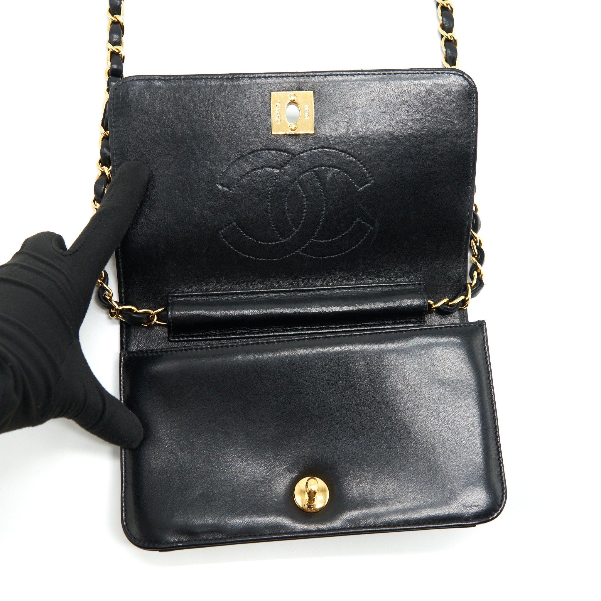 CHANEL VINTAGE QUILTED MINI FLAP BAG WITH CHAIN LAMBSKIN BLACK GHW