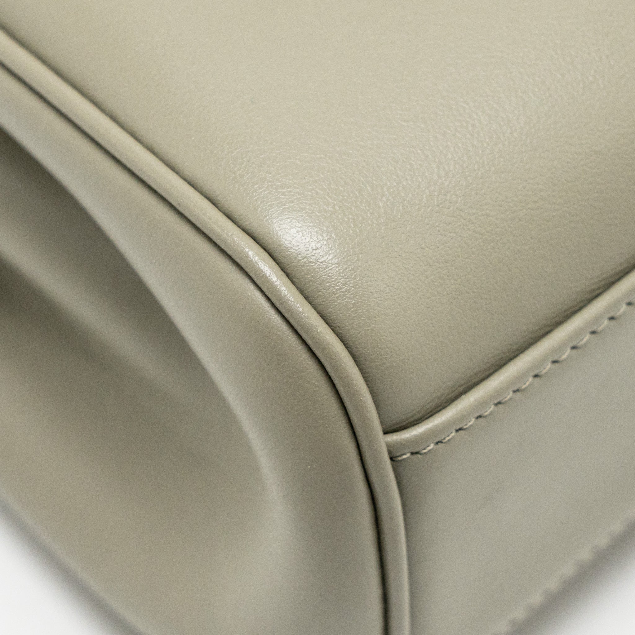 CELINE TEEN SOFT 16 CALFSKIN LIGHT OLIVE GREEN GHW