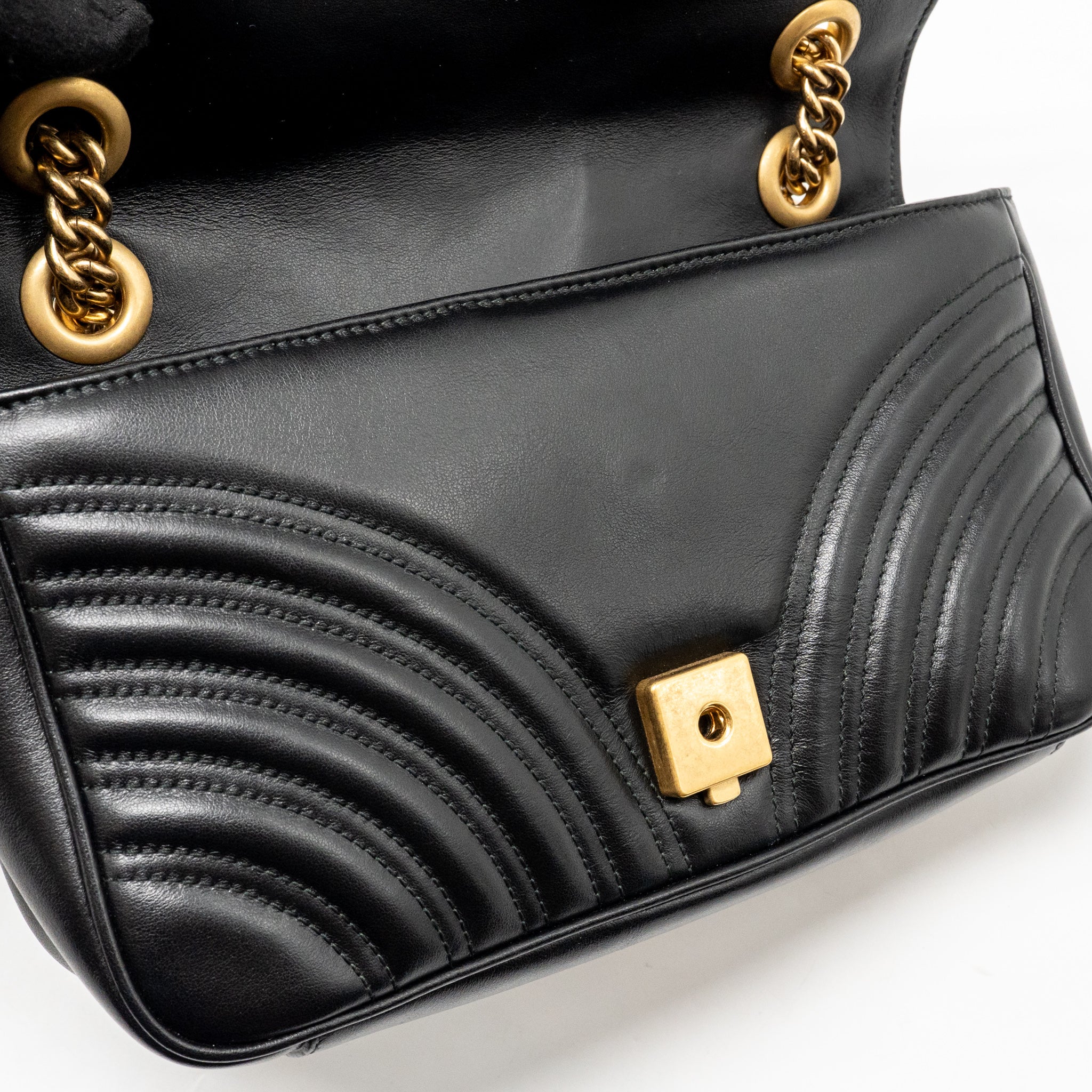 GUCCI MEDIUM GG MARMONT SHOULDER BAG CALFSKIN BLACK GHW