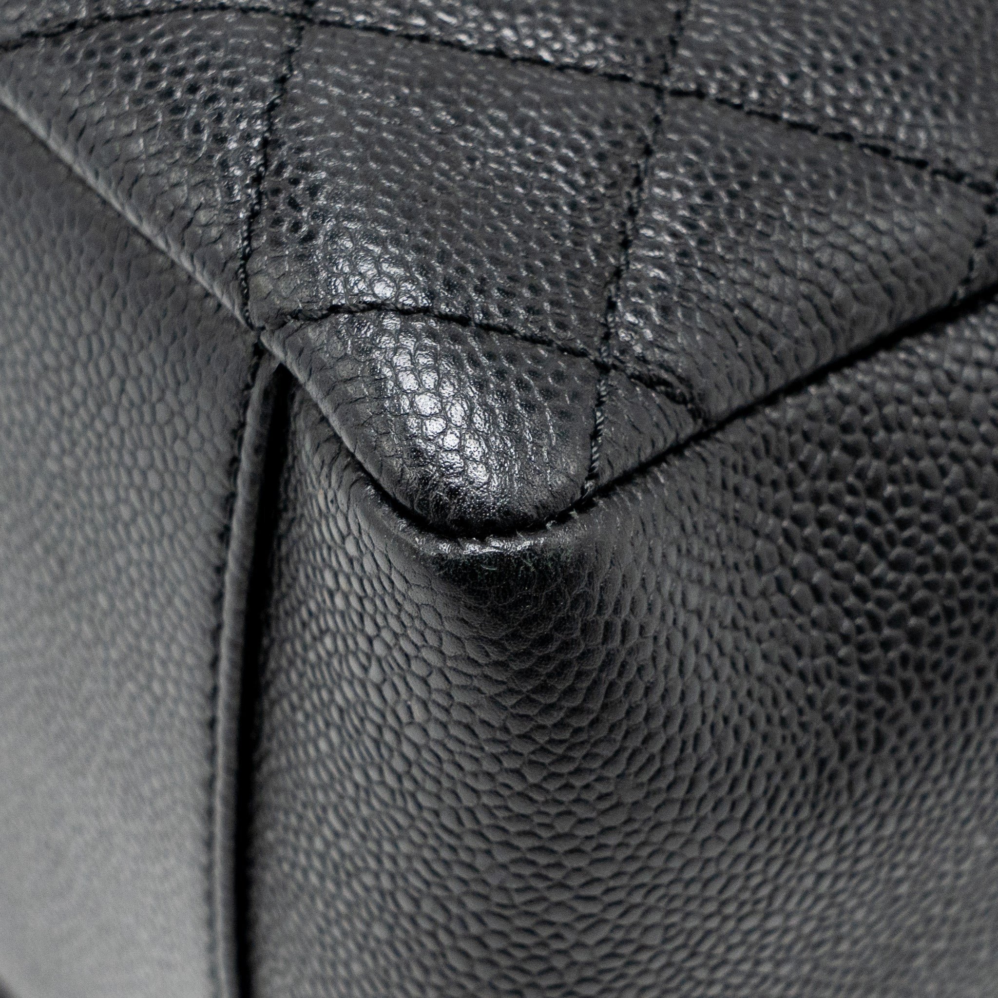 CHANEL GRAND SHOPPING TOTE / GST CAVIAR BLACK GHW
