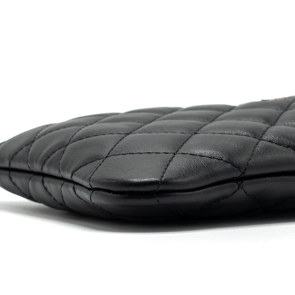 CHANEL SHOULDER BAG LAMBSKIN BLACK SHW
