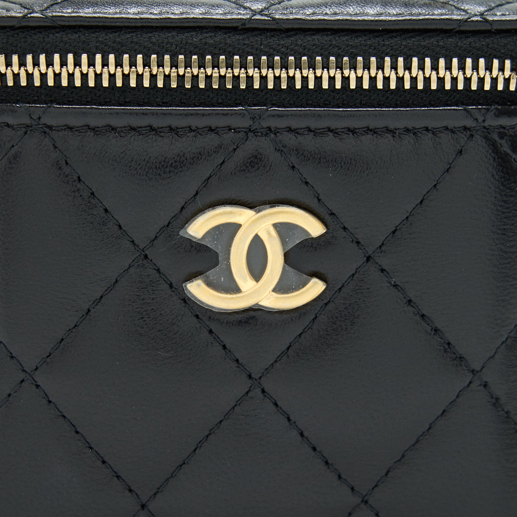 CHANEL SMALL HANDLE VANITY WITH CHAIN  LAMBSKIN BLACK GHW