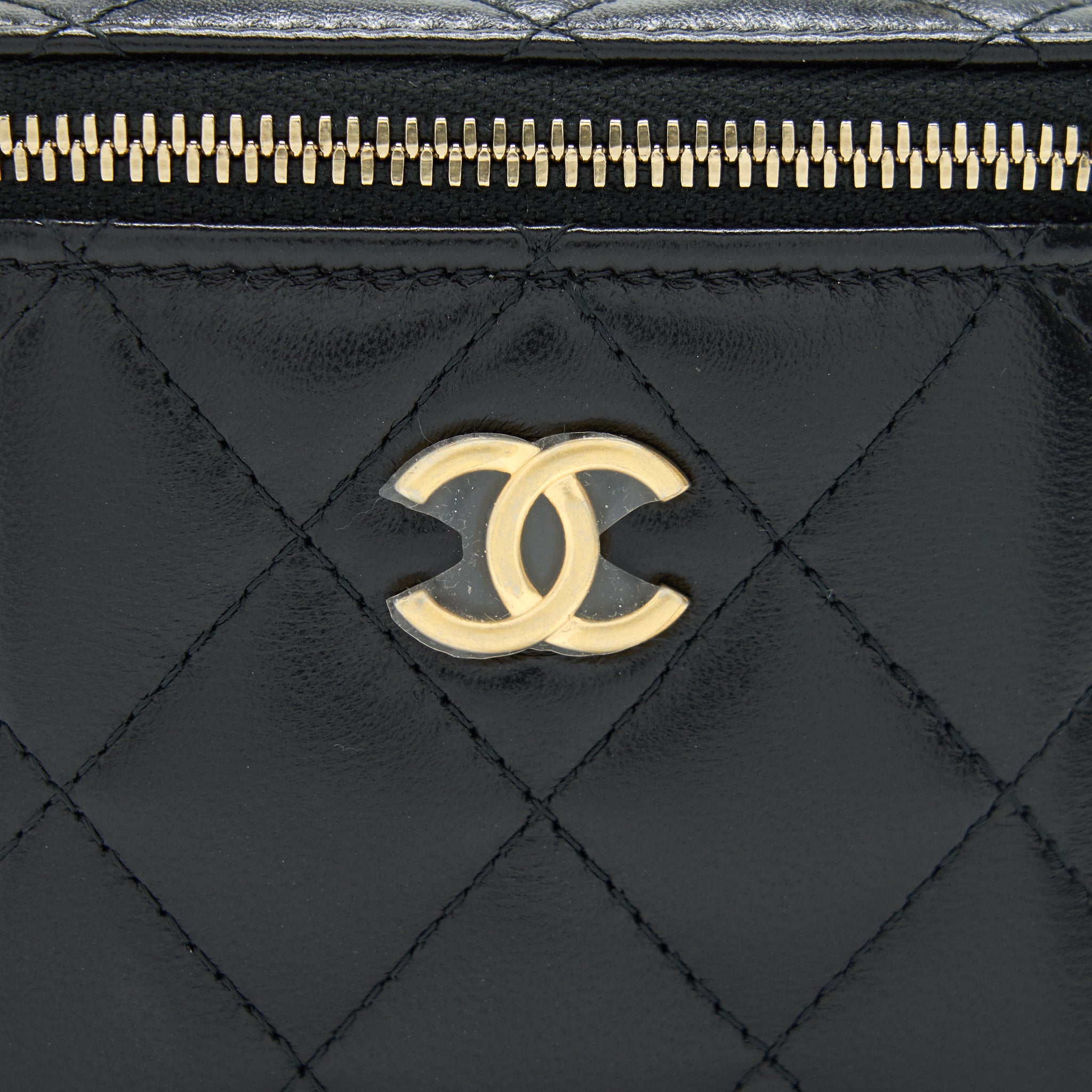 CHANEL SMALL HANDLE VANITY WITH CHAIN  LAMBSKIN BLACK GHW