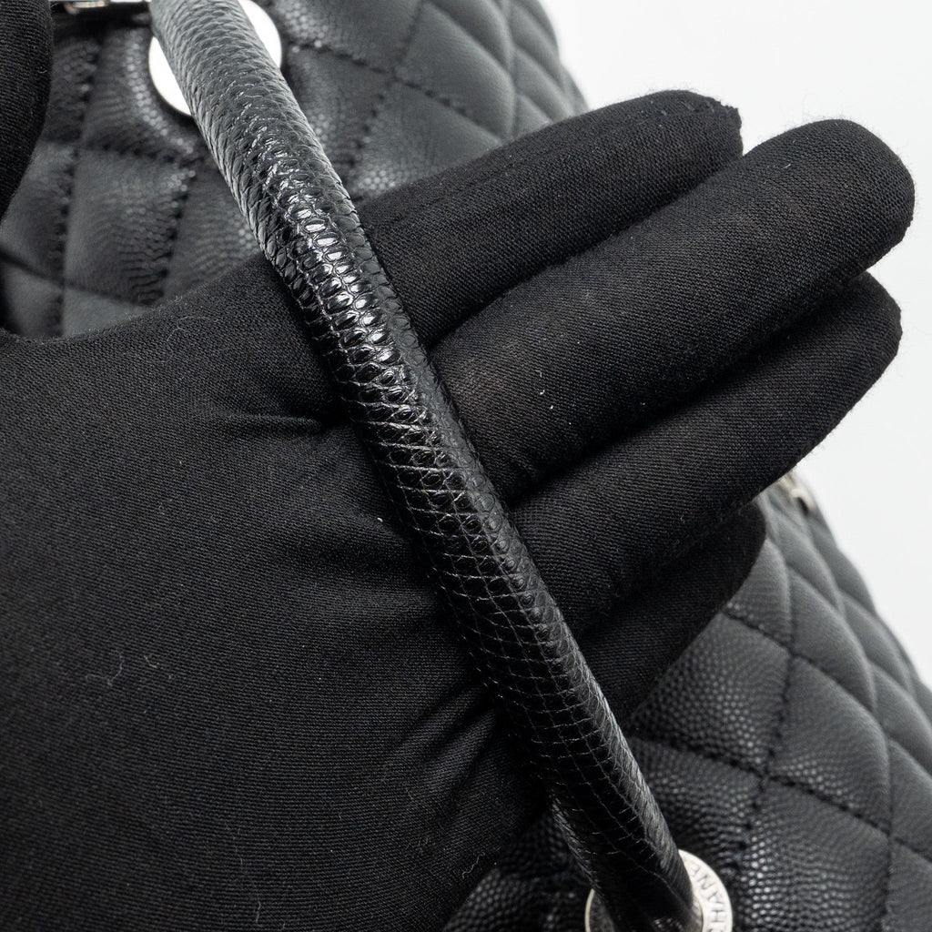 CHANEL LARGE COCO HANDLE CAVIAR BLACK RUTHENIUM HARDWARE
