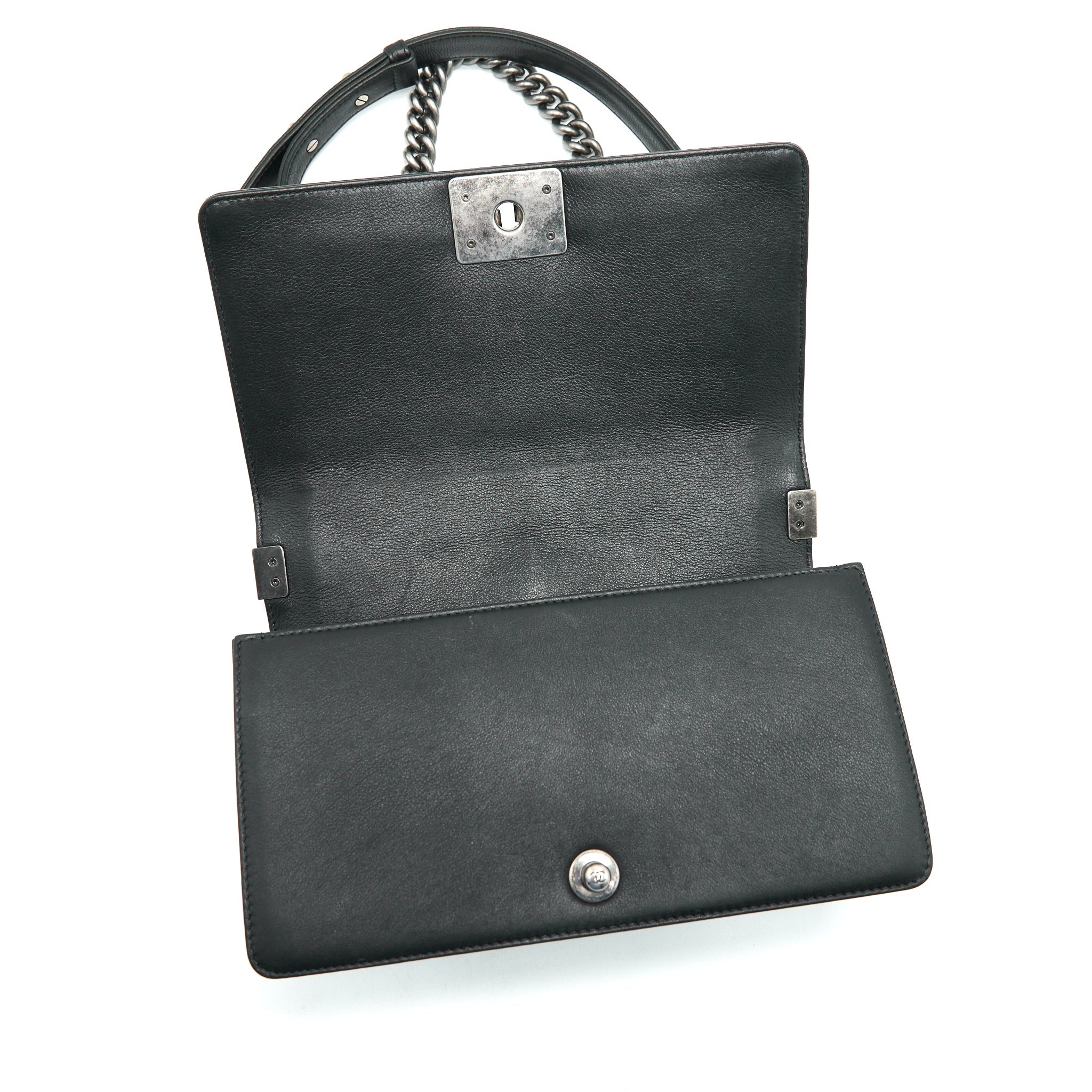 CHANEL MEDIUM BOY CHANEL HANDBAG BLACK RUTHENIUM HARDWARE