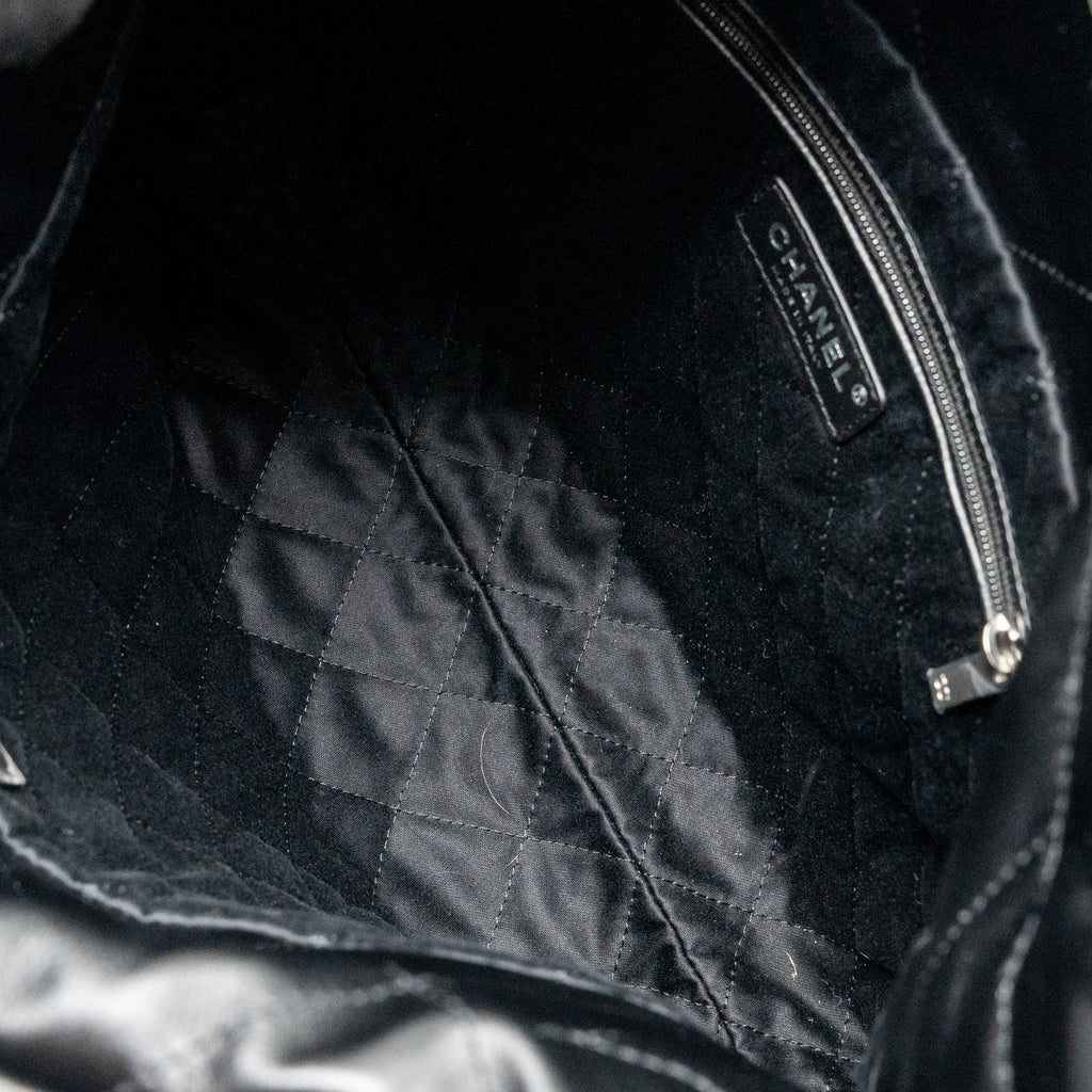 CHANEL SMALL 22 BAG SHINY CALFSKIN BLACK SHW (MICROCHIP)