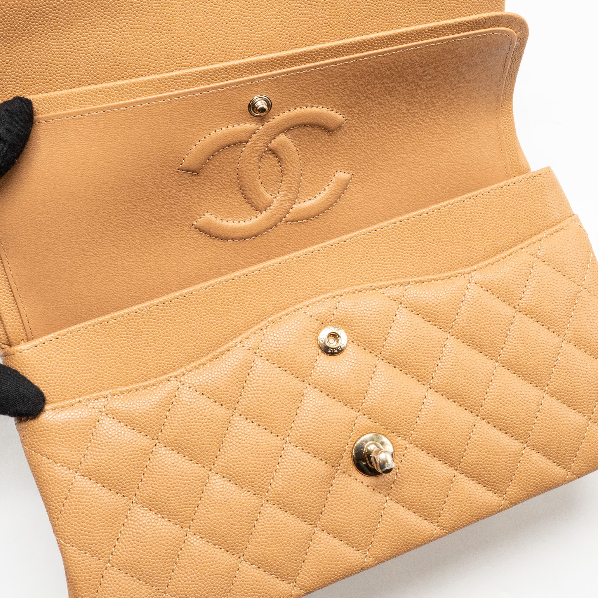CHANEL MEDIUM CLASSIC DOUBLE FLAP BAG CAVIAR CARAMEL LGHW(MICROCHIP)