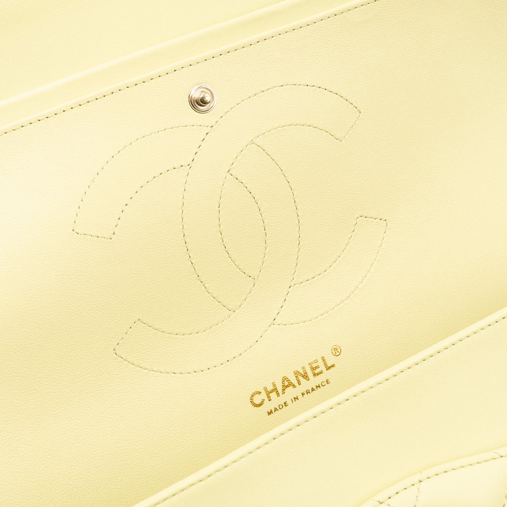 CHANEL 23C JUMBO CLASSIC DOUBLE FLAP BAG LAMBSKIN LIGHT GREEN LGHW (MICROCHIP)