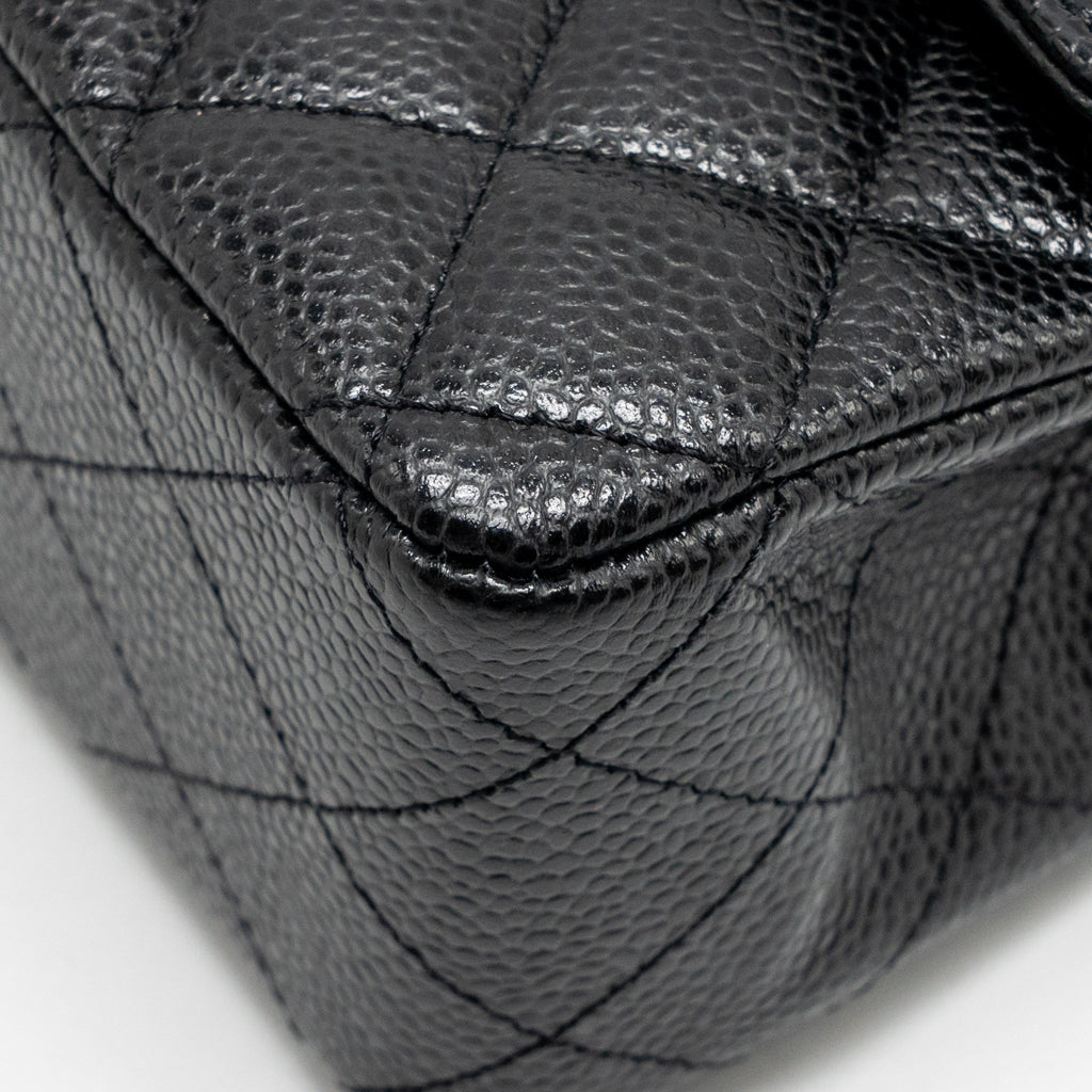 CHANEL MEDIUM CLASSIC DOUBLE FLAP BAG CAVIAR BLACK GHW