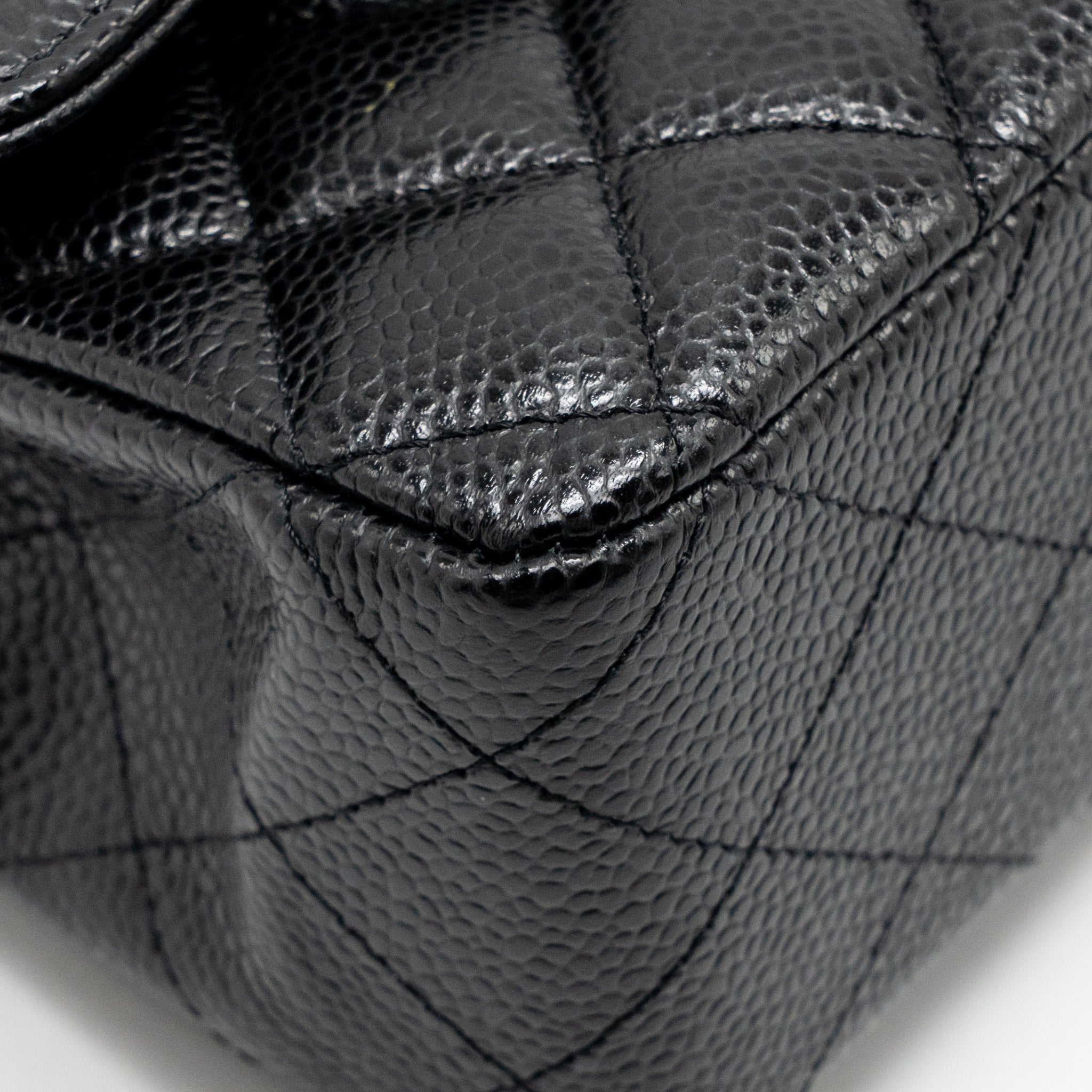 CHANEL MEDIUM CLASSIC DOUBLE FLAP BAG CAVIAR BLACK GHW