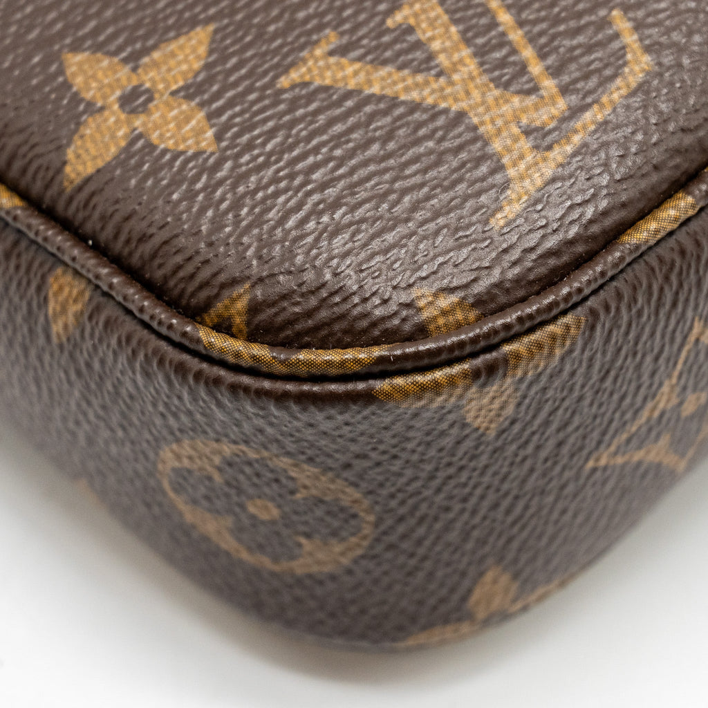 LOUIS VUITTON POCHETTE ACCESSORIES MONOGRAM CANVAS GHW