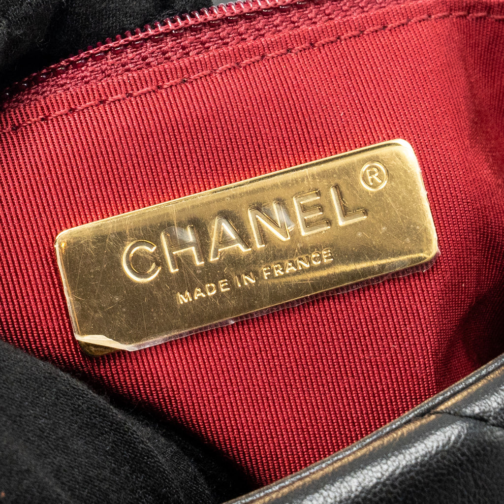 CHANEL SMALL 19 BAG LAMBSKIN BLACK MULTICOLOUR HARDWARE