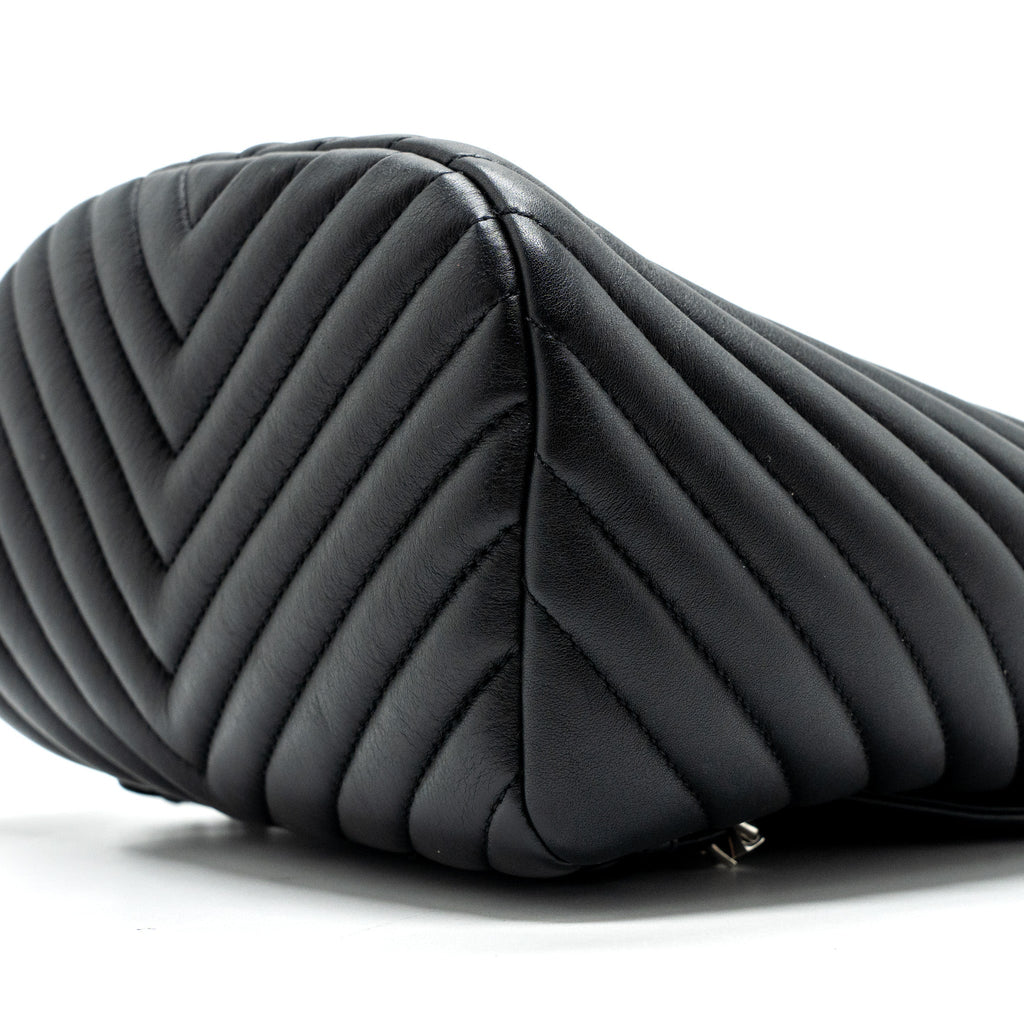 CHANEL SMALL URBAN SPIRIT  BACKPACK CHEVRON CALFSKIN BLACK SHW